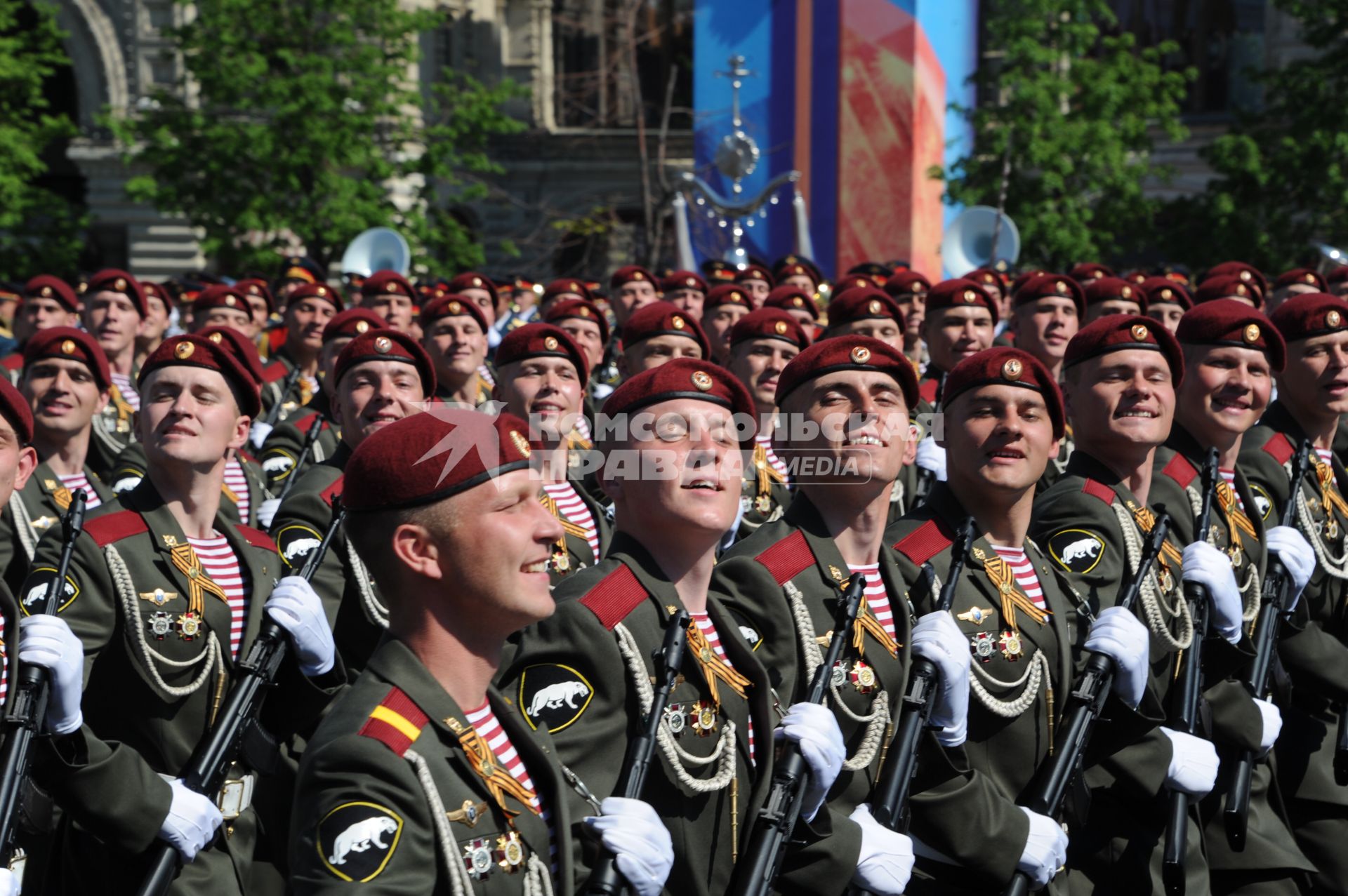 Москва.   Военнослужащие парадных расчетов  на Красной площади во время военного парада, посвященного 71-й годовщине Победы в Великой Отечественной войне.