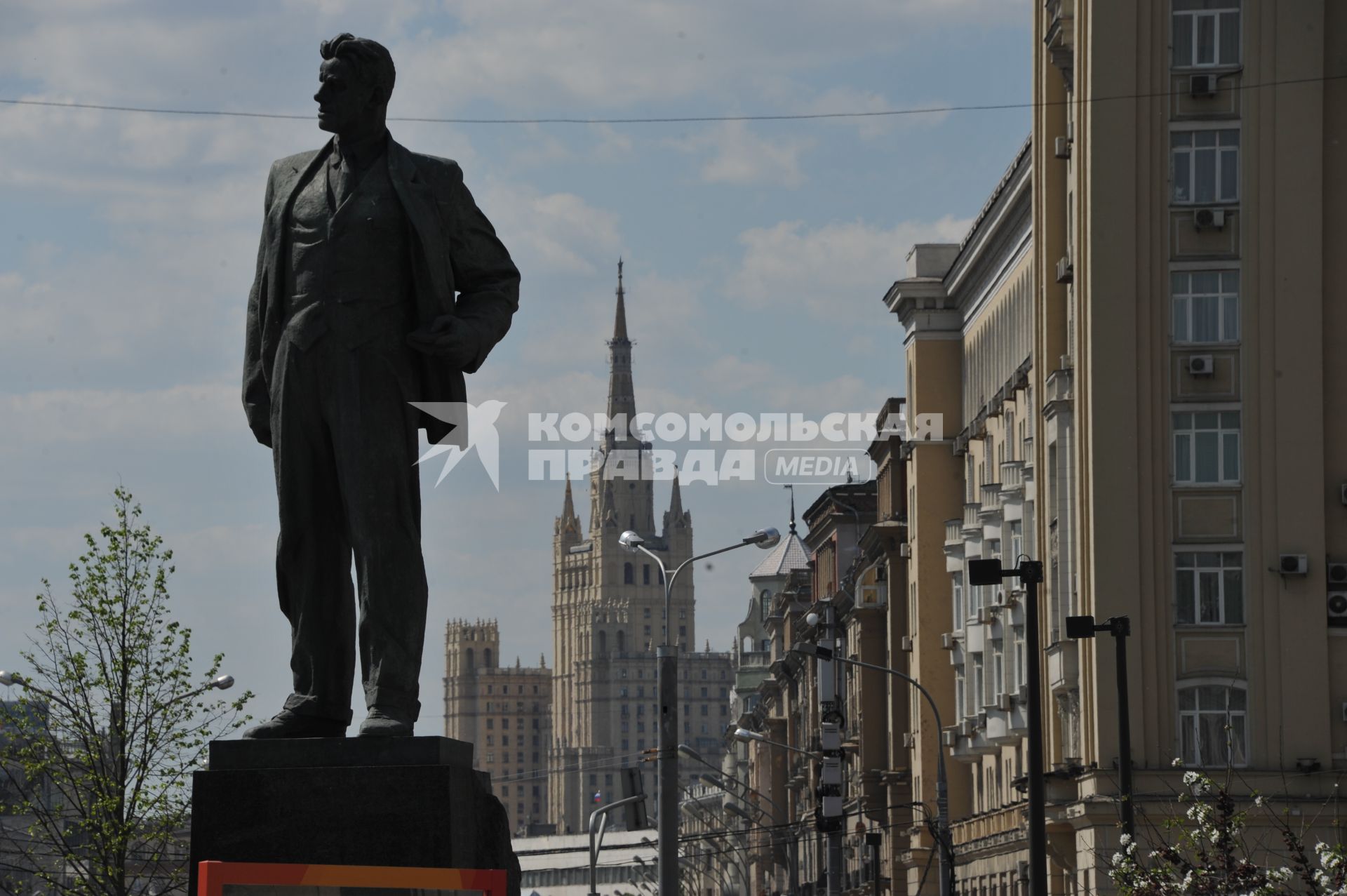 Москва.  Памятник  Владимиру Маяковскому.