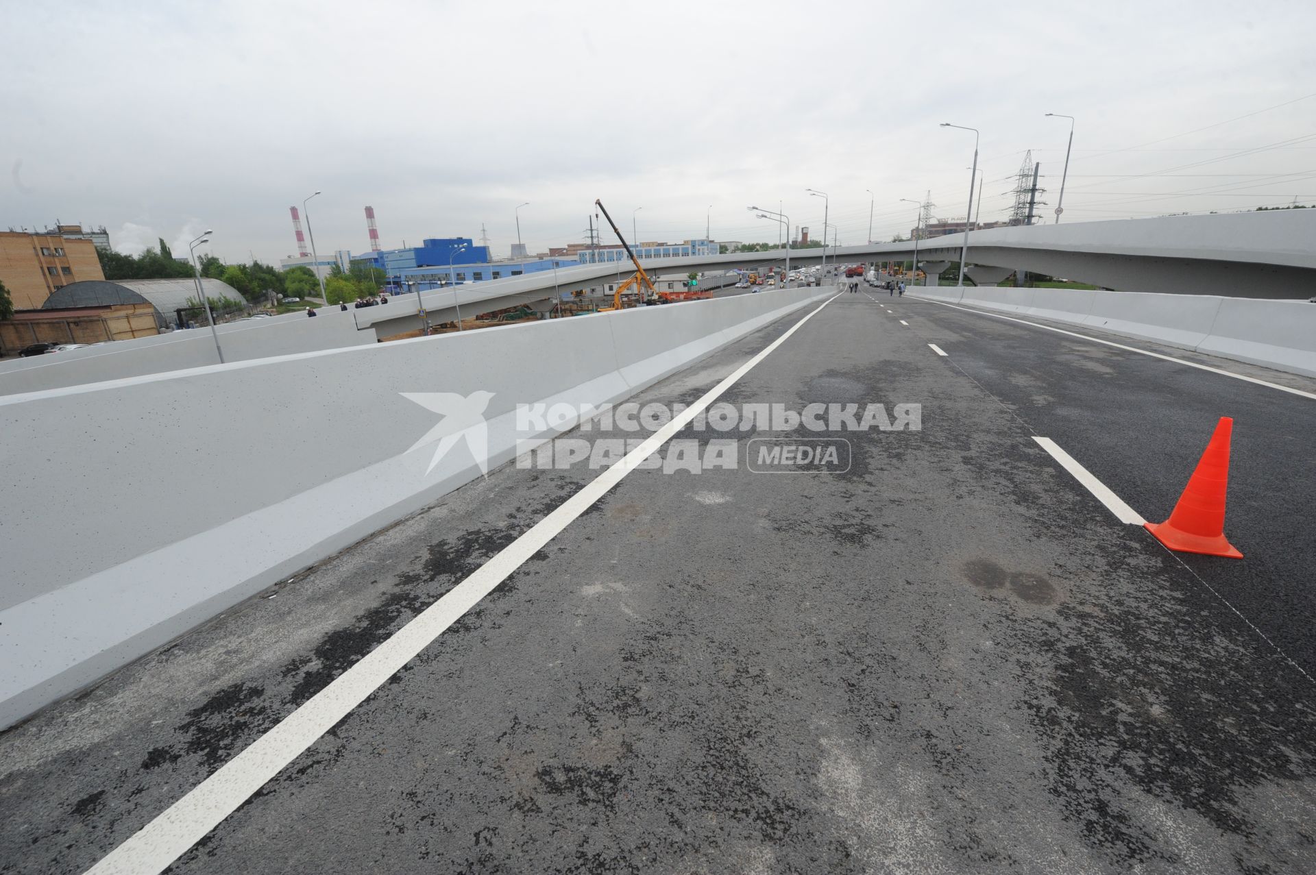 Москва.   Во время открытия новой эстакады на Рябиновой улице.