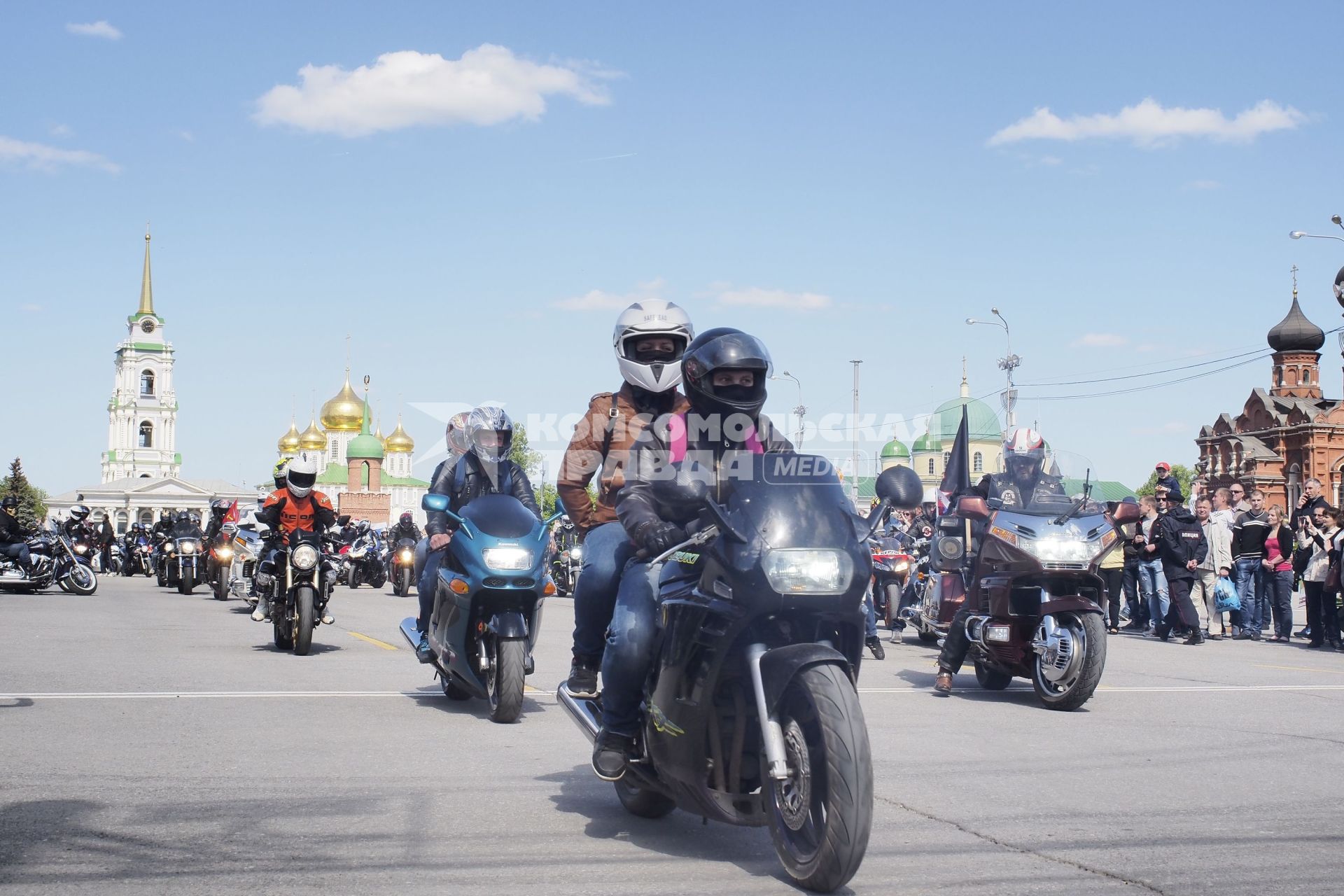 Тула.  Байкеры открыли мотосезон.