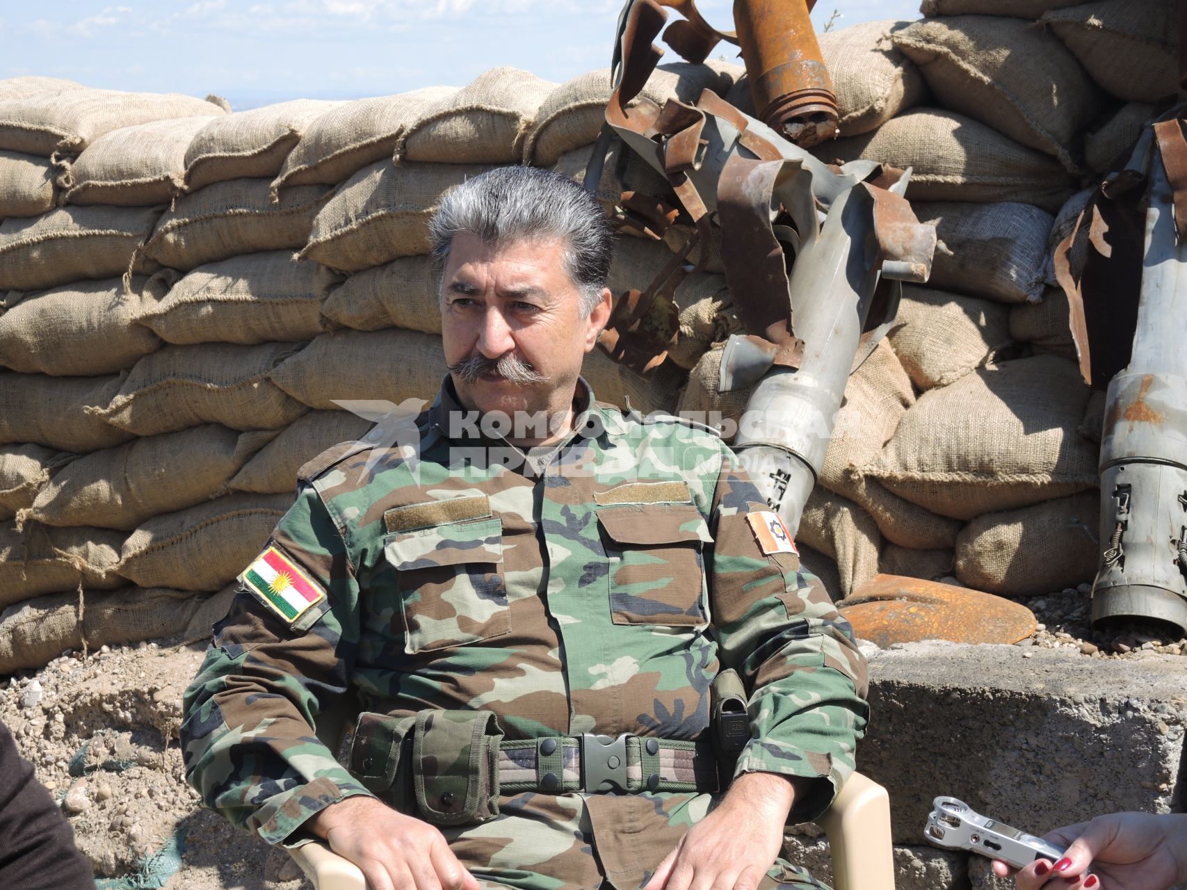 Ирак. Эрбиль. Линия  фронта. Генерал пешмерга (курдские силы самообороны) Хусейн Язданпана (вылитый Сталин).