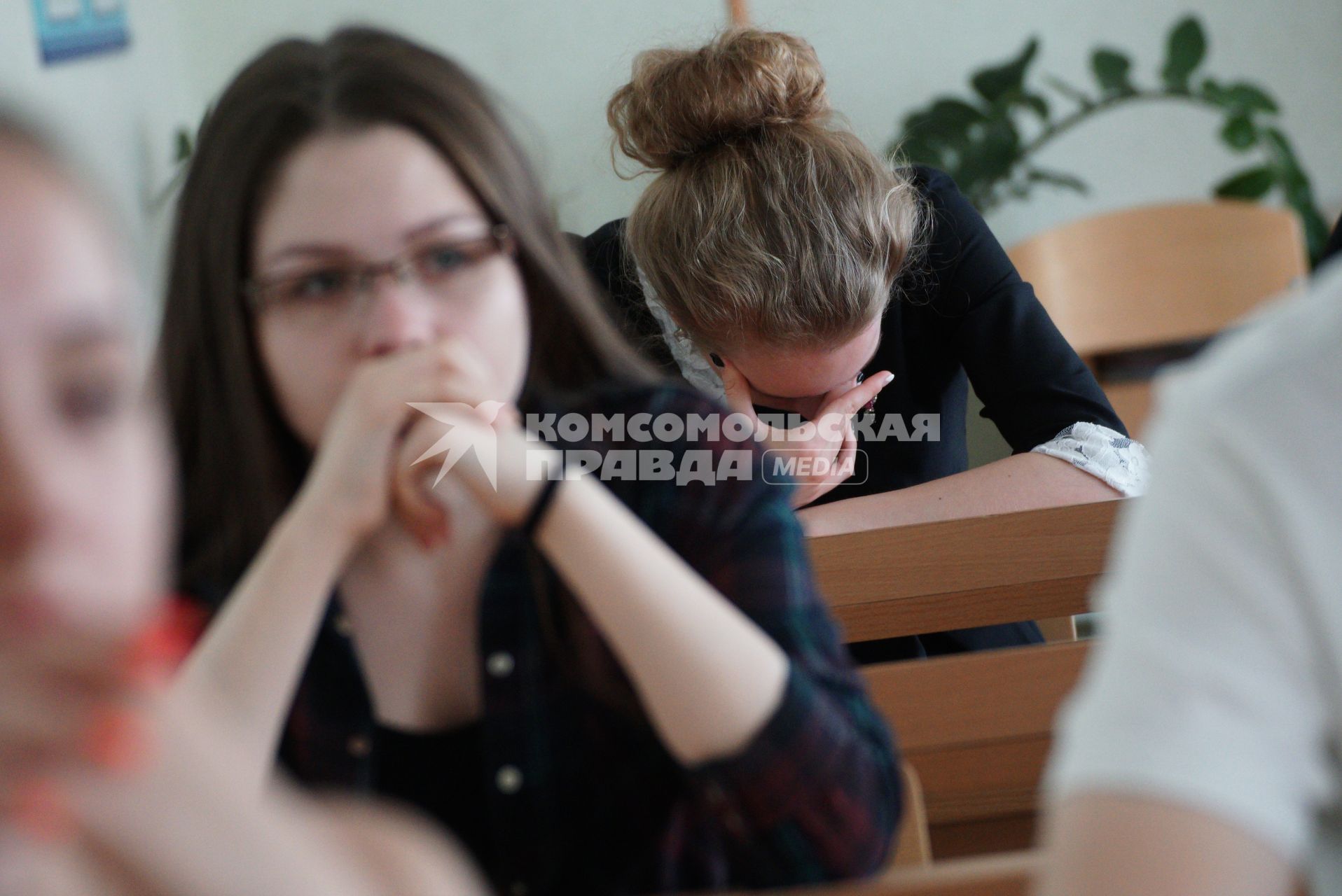 Екатеринбург. Школьники сдают экзамен ЕГЭ по Русскому языку.