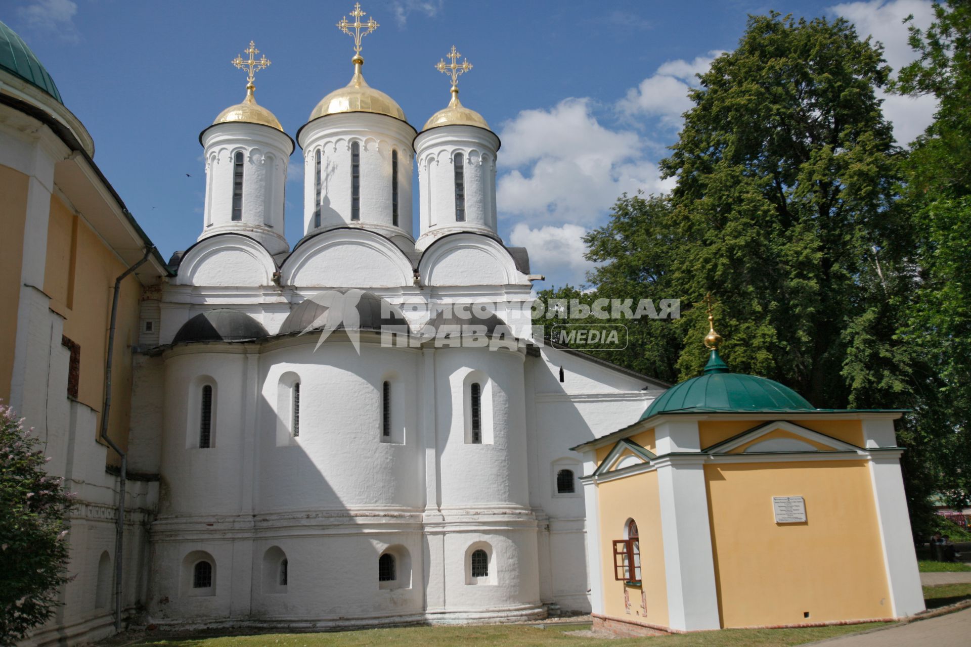 Ярославль.    Собор Спаса Преображения.