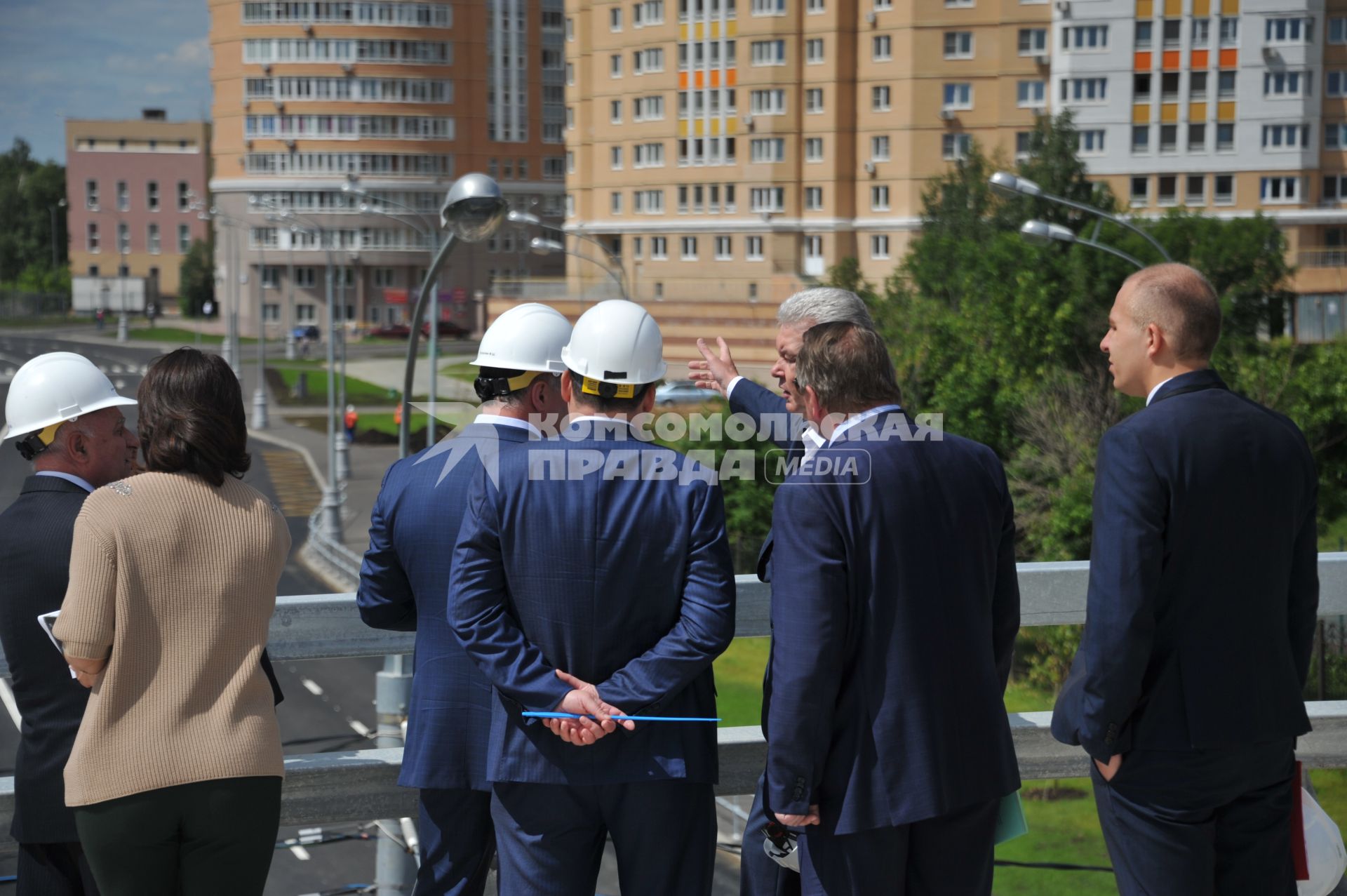 Москва. Мэр Москвы Сергей Собянин посетил строительство эстакады на пересечении Липецкой и Элеваторной улиц.