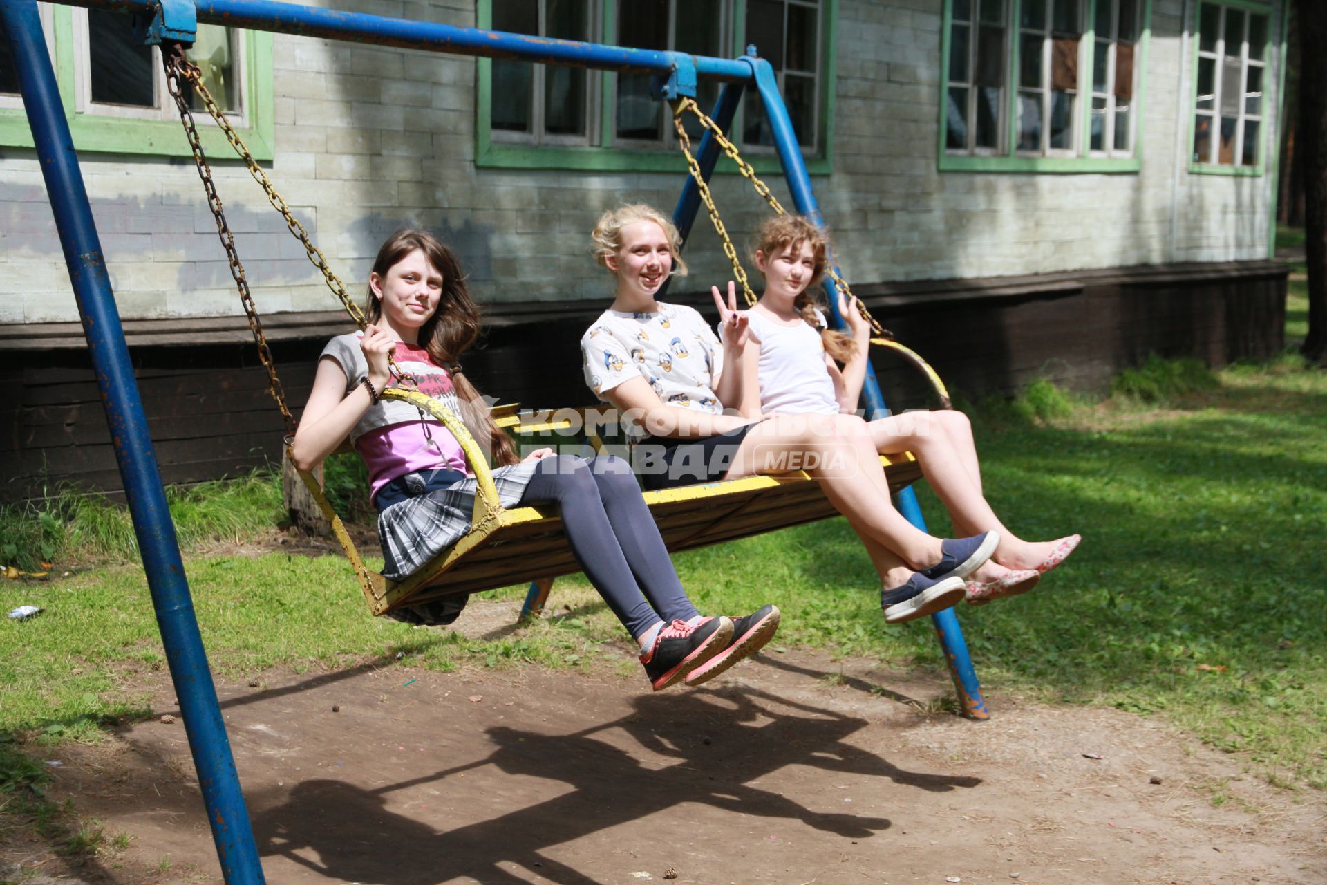 Барнаул. Дети отдыхают в детском летнем лагере.