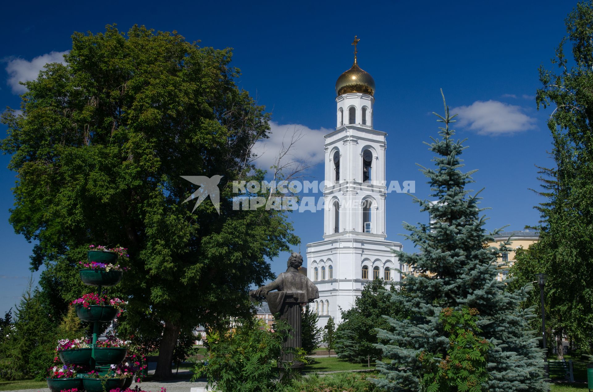 Самара. Колокольня  Иверского женского монастыря.