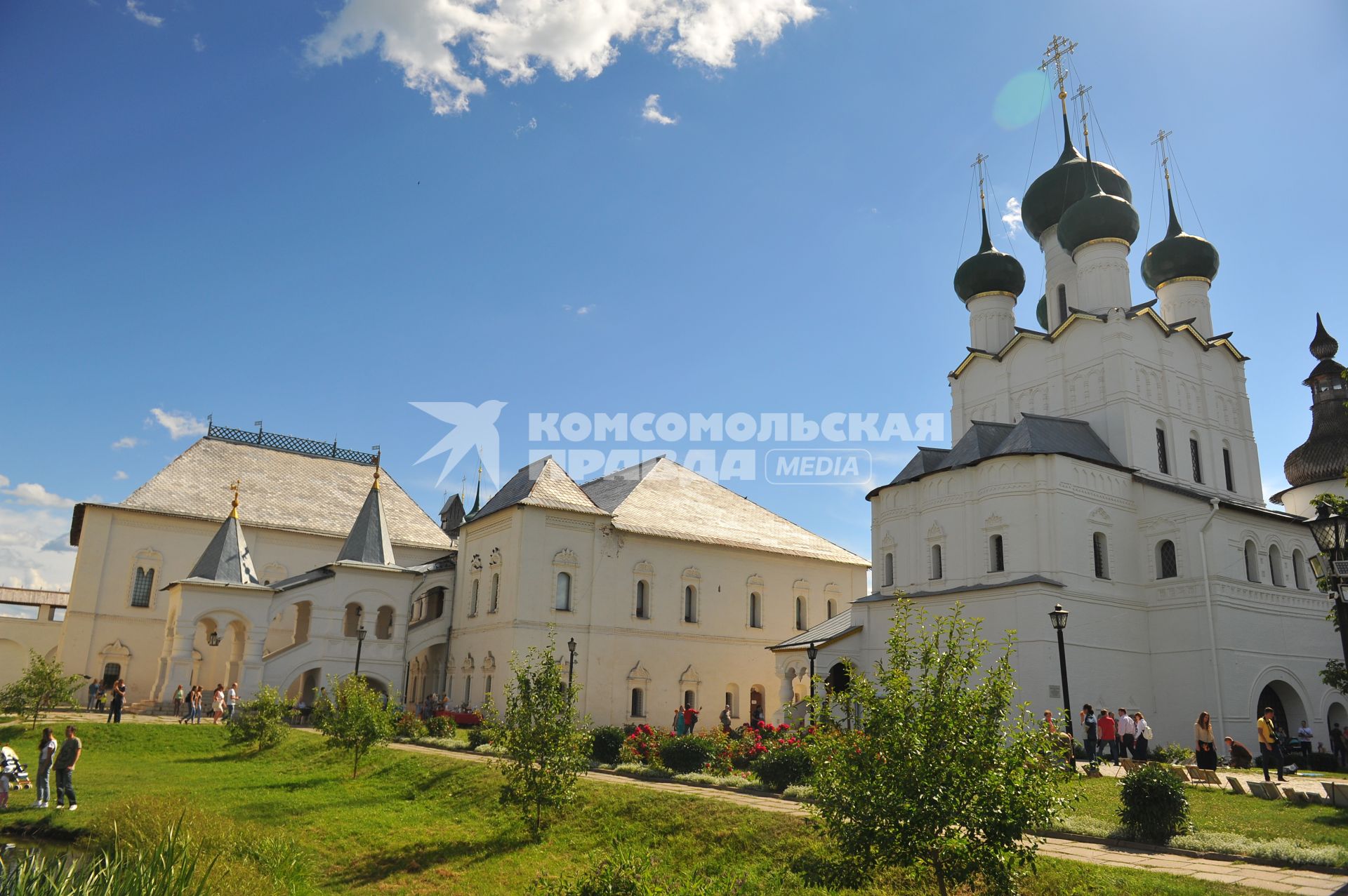 Ростов Великий. Ростовский Кремль , церковь Воскресения.