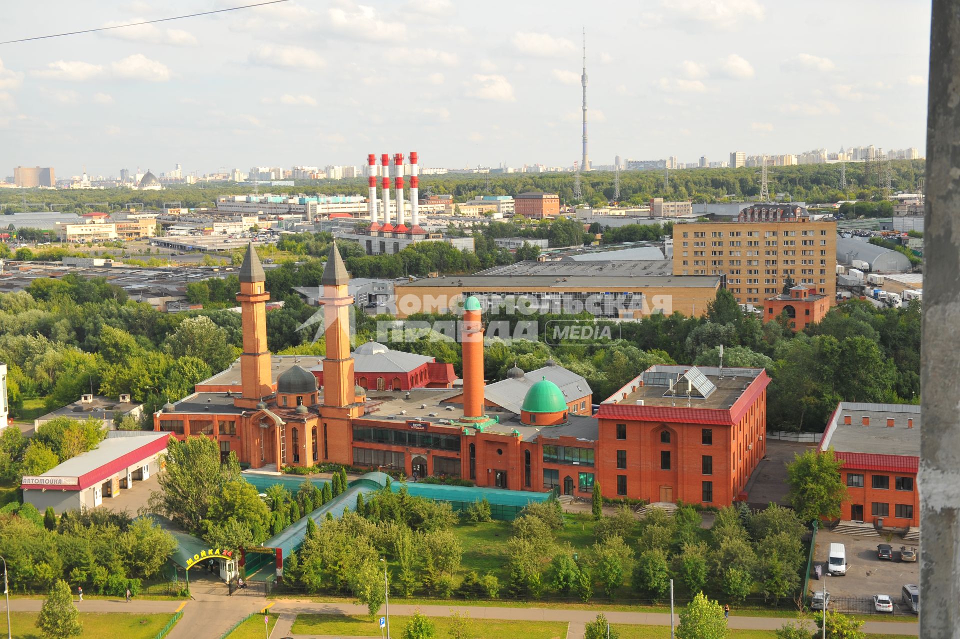 Москва. Мечеть `Ярдям` на улице Хачатуряна.