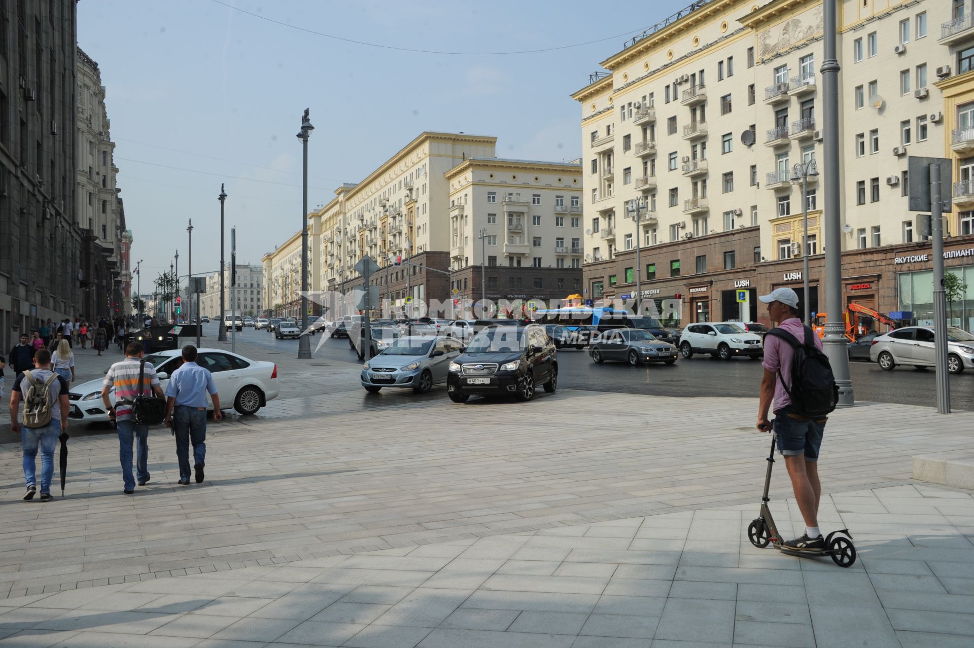 Москва. Тверская улица после реконструкции.