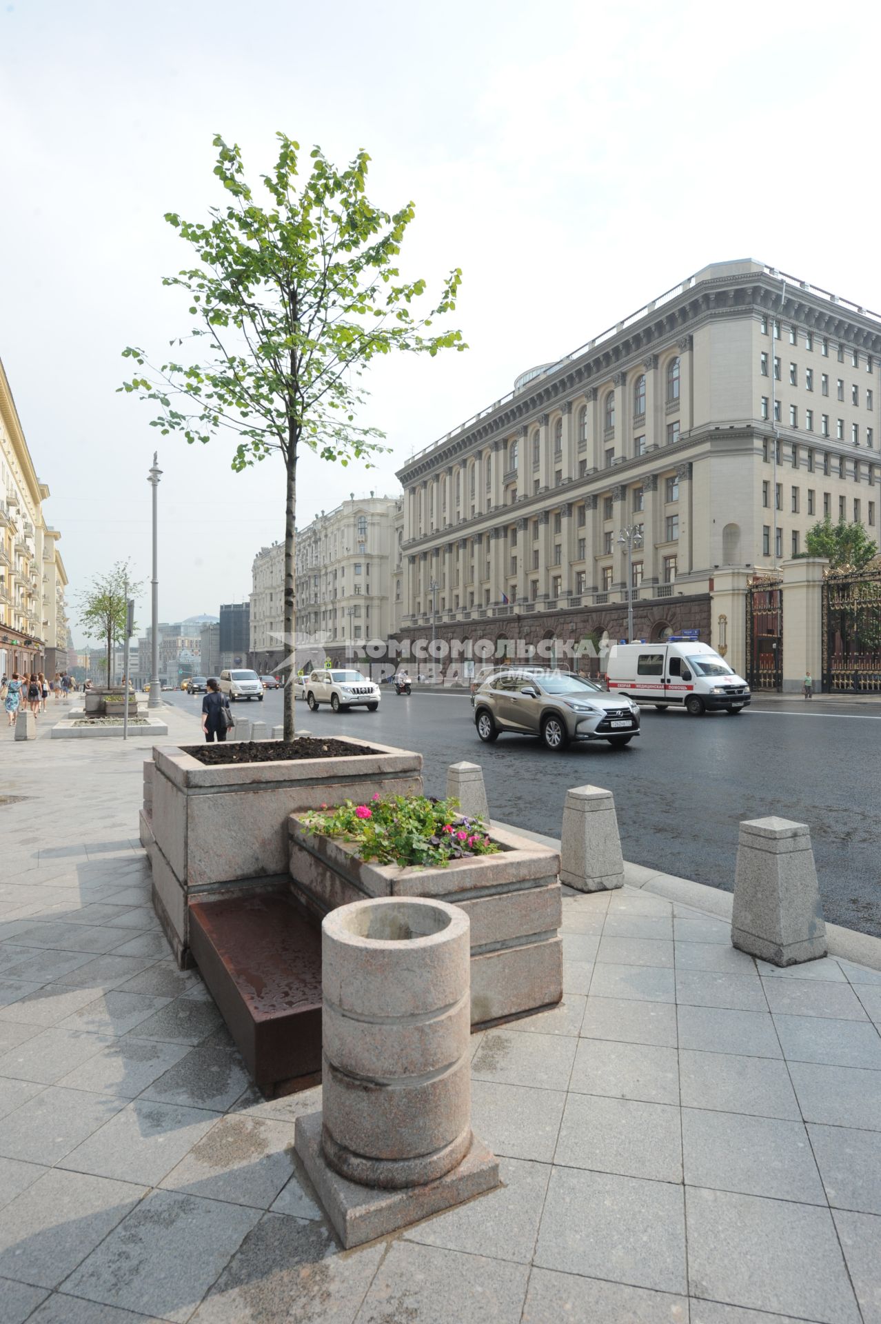 Москва. Тверская улица после реконструкции.