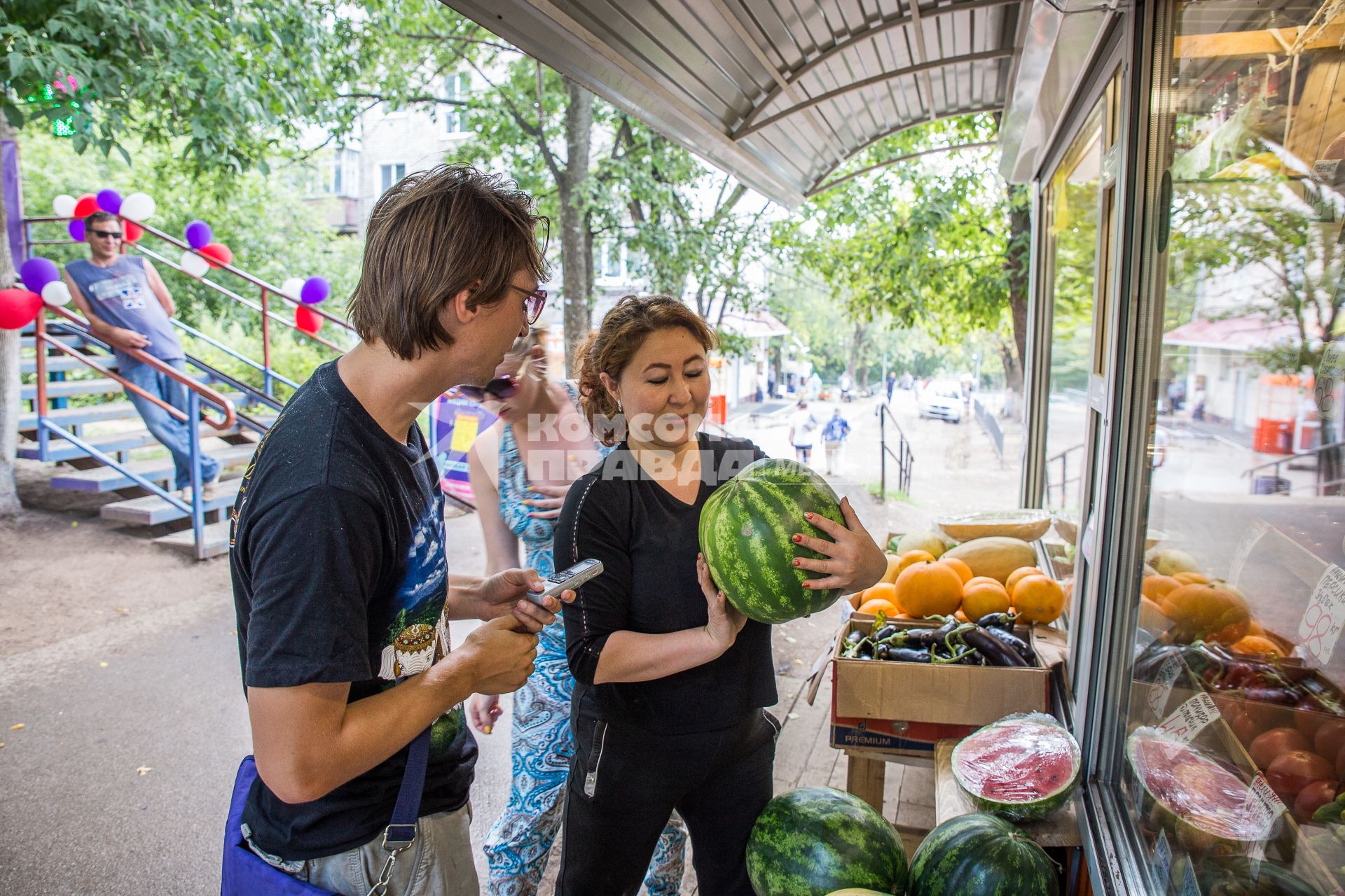 Пермь. Продажа арбузов.