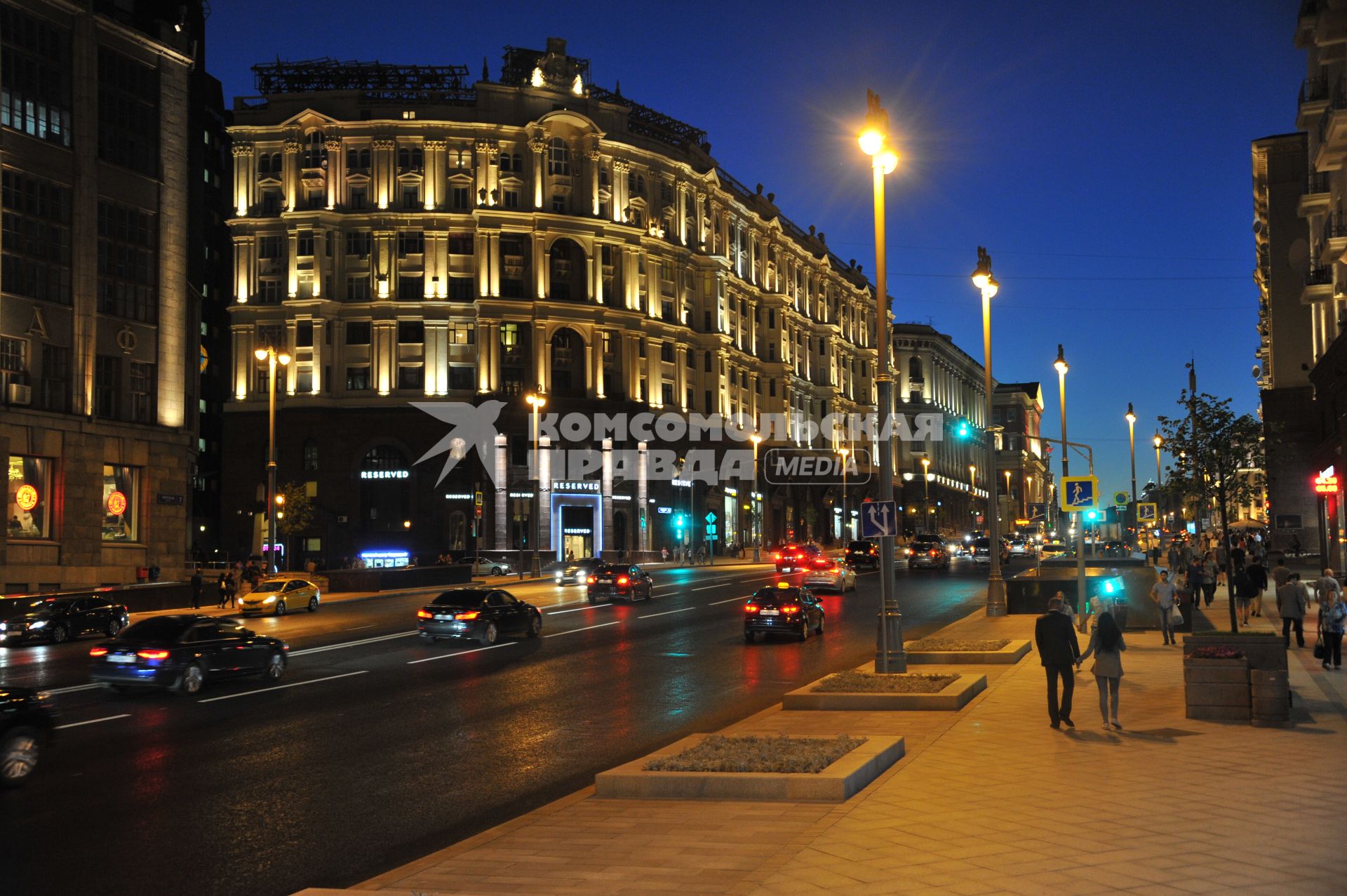 Москва.  Тверская улица после реконструкции.