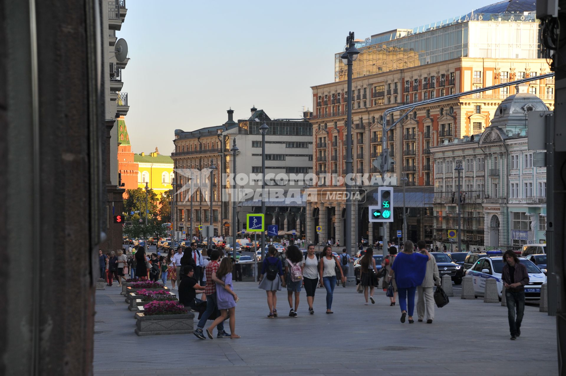 Москва.  Тверская улица после реконструкции.