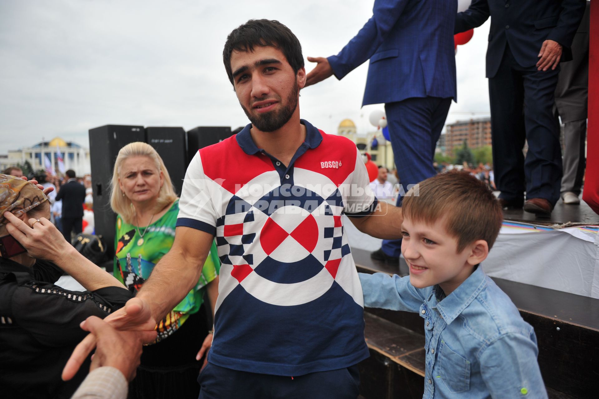 Ингушетия, Магас.  Брат российского дзюдоиста Хасана Халмурзаева, завоевавшего золотую медаль на Олимпиаде в Рио-де-Жанейро, Хусейн во время встречи.