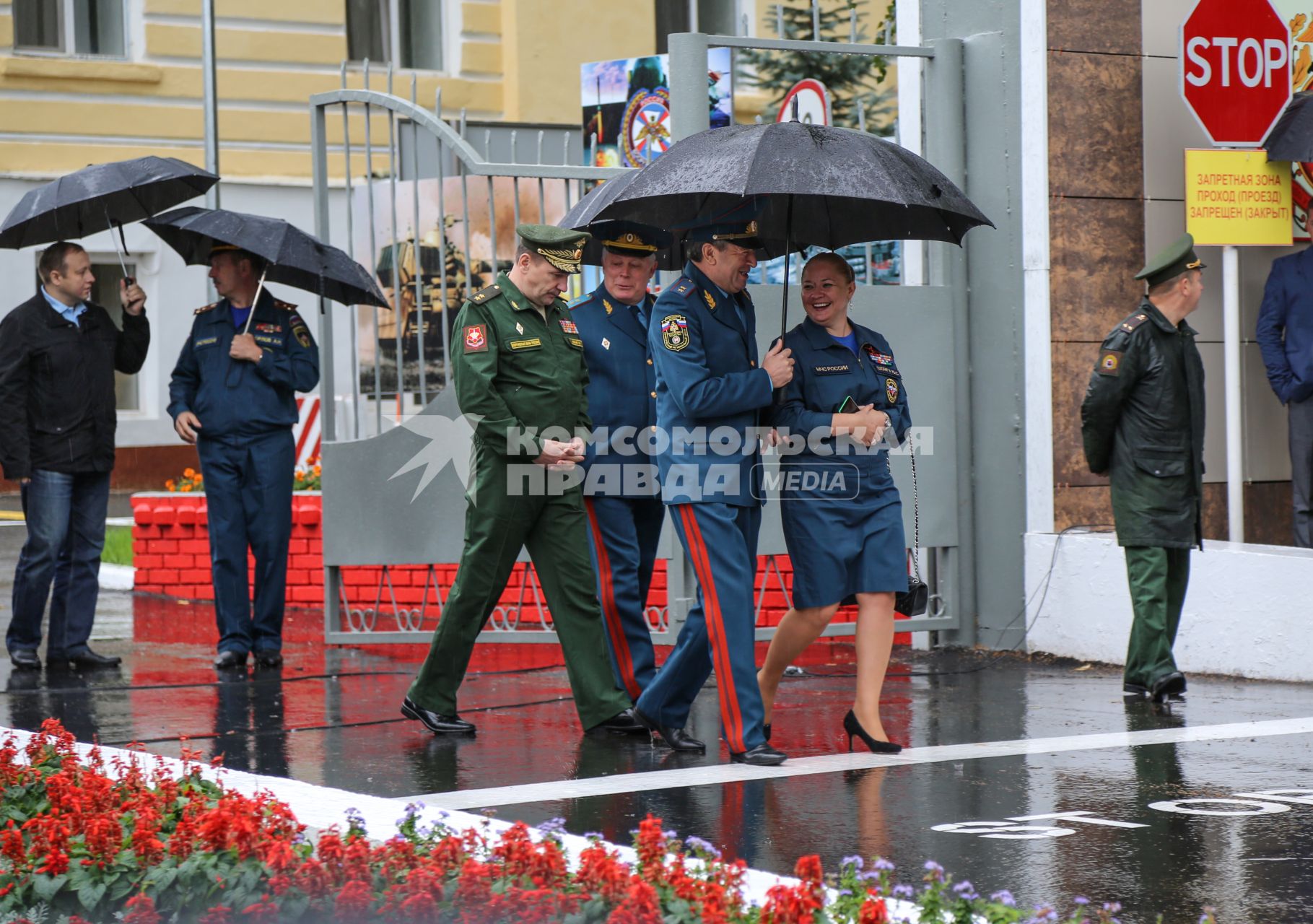 Казань.  Директор Центра экстренной психологической помощи МЧС  России Юлия Шойгу посетила  суворовское училище.