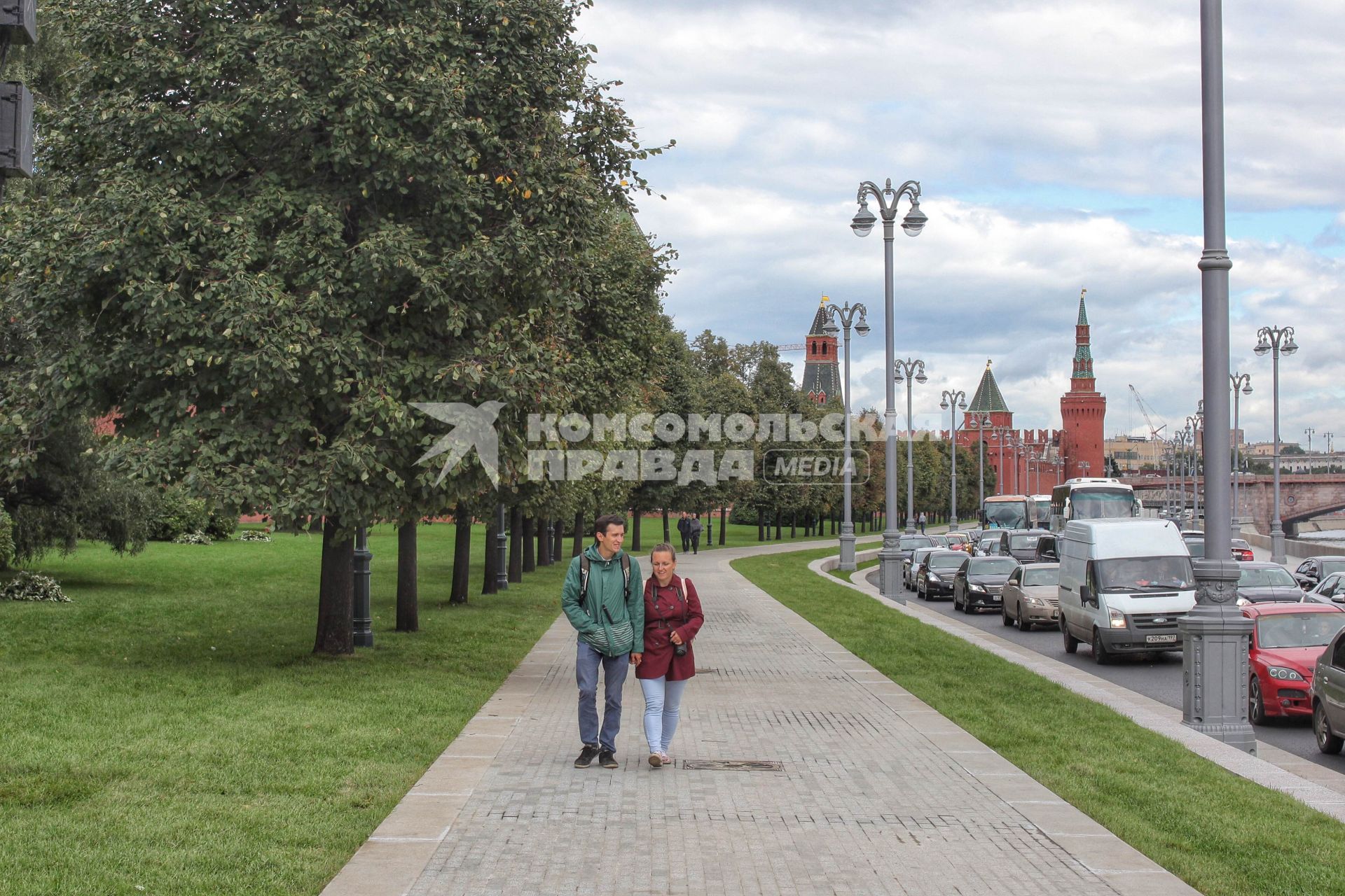 Москва. Кремлевская набережная после реконструкции.