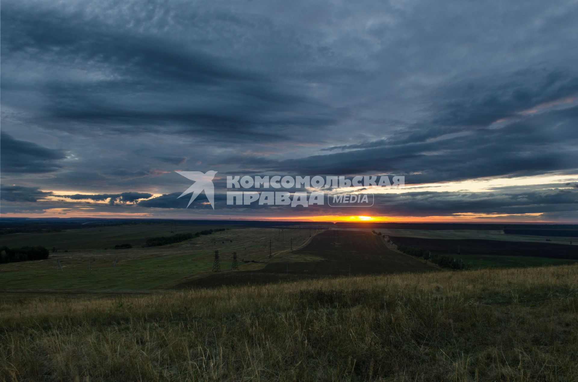 Самара.  Пейзаж в самарской области. Закат.