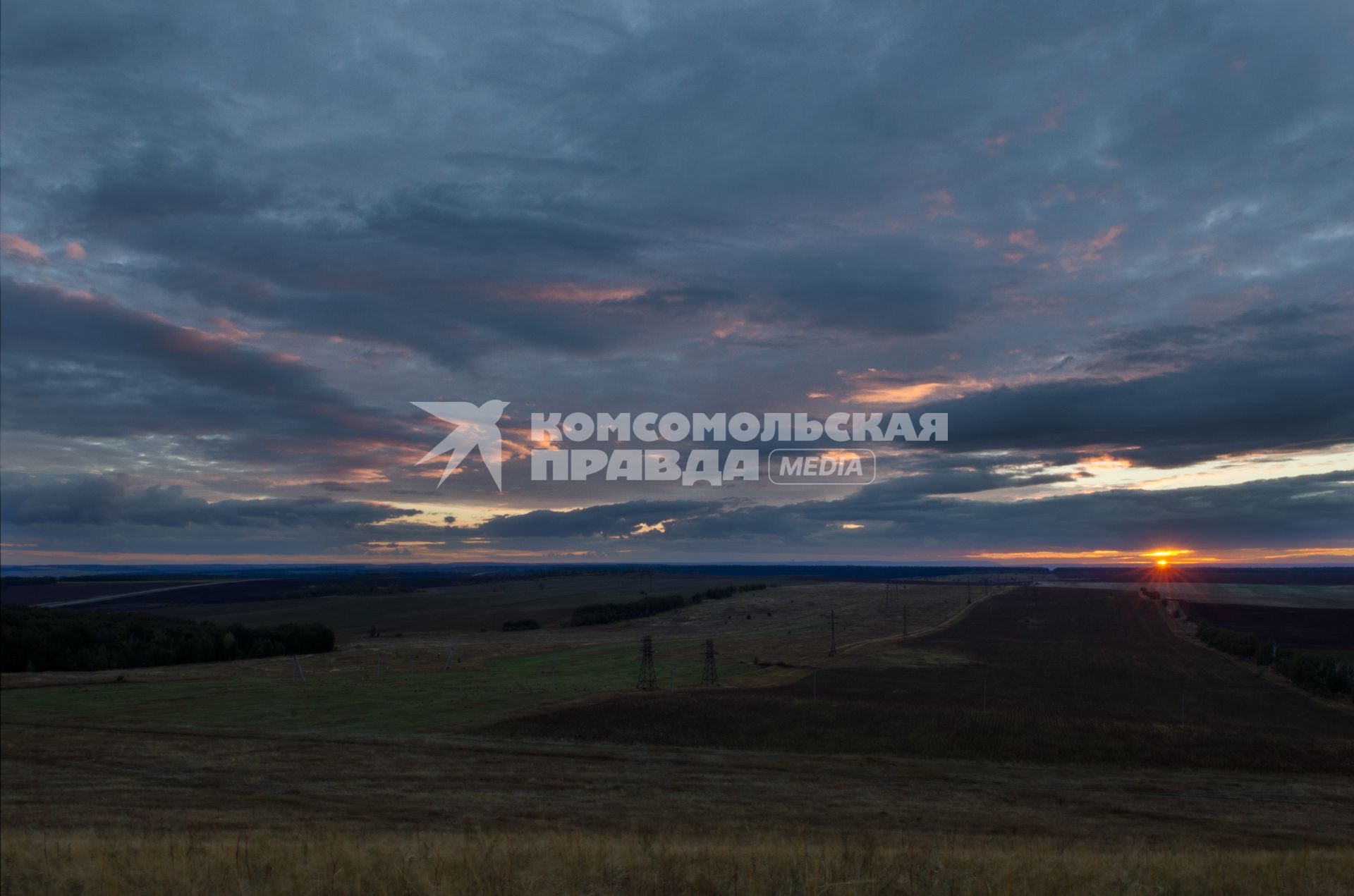 Самара.  Пейзаж в самарской области. Закат.