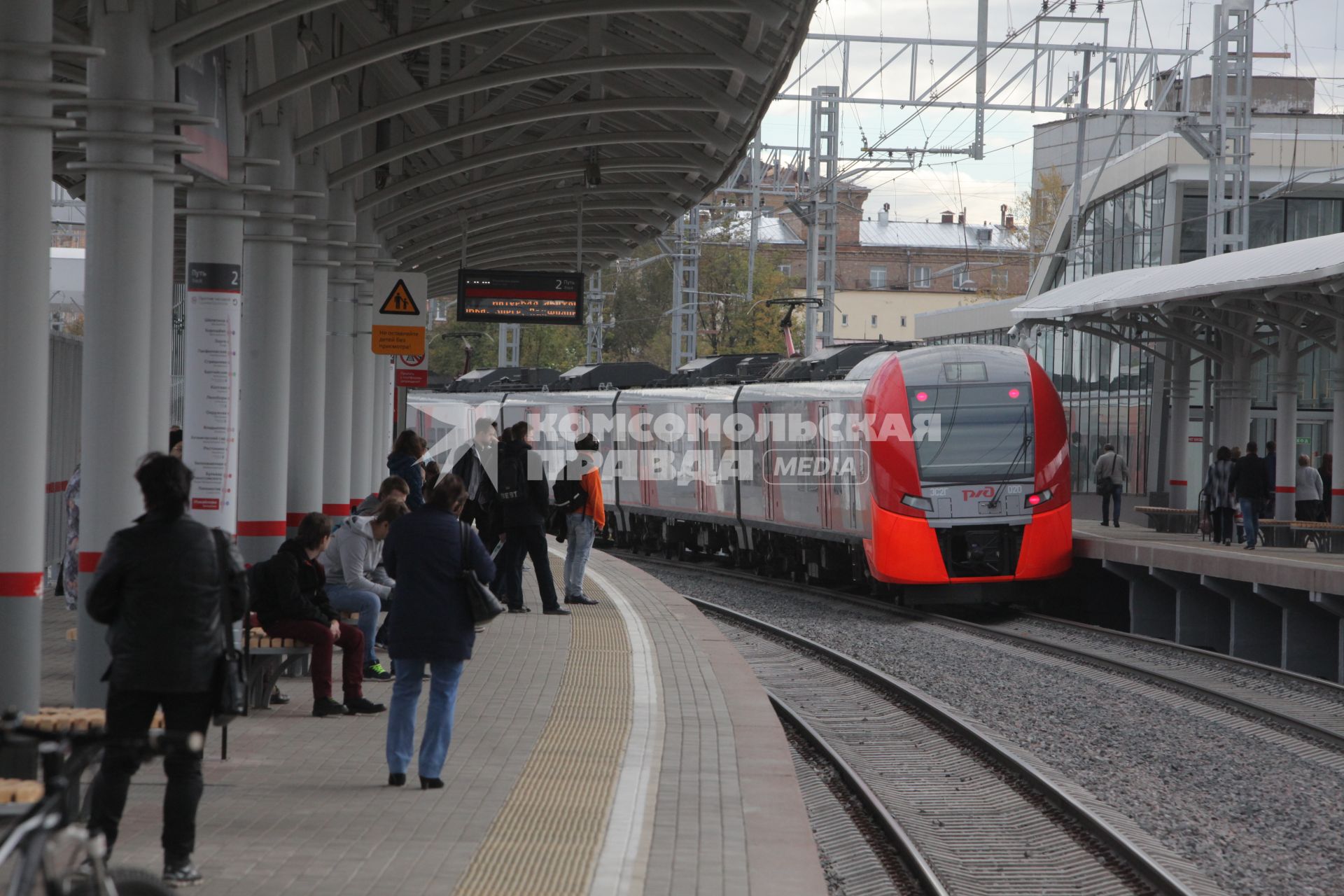 Москва. На станции `Измайлово` Московского центрального кольца (МЦК).