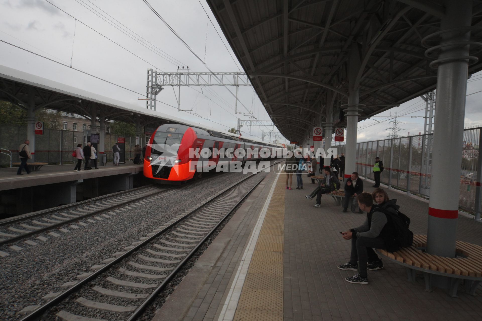 Москва. На станции `Измайлово` Московского центрального кольца (МЦК).