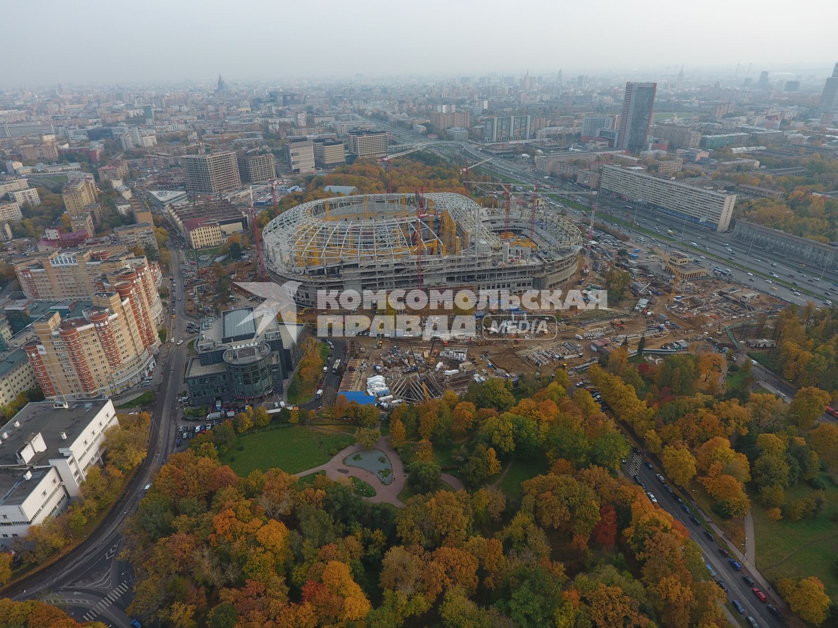 Москва. Вид сверху на стадион Динамо  и Петровский парк.