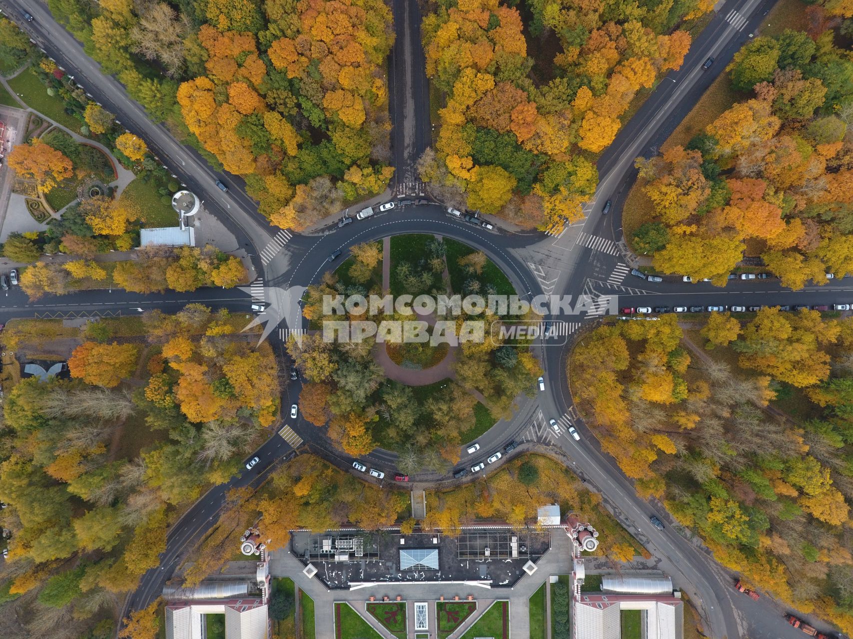 Москва. Вид сверху на Петровский парк.