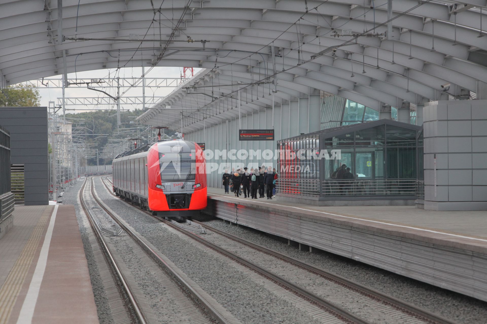 Москва. На станции `Лужники` Московского центрального кольца (МЦК).