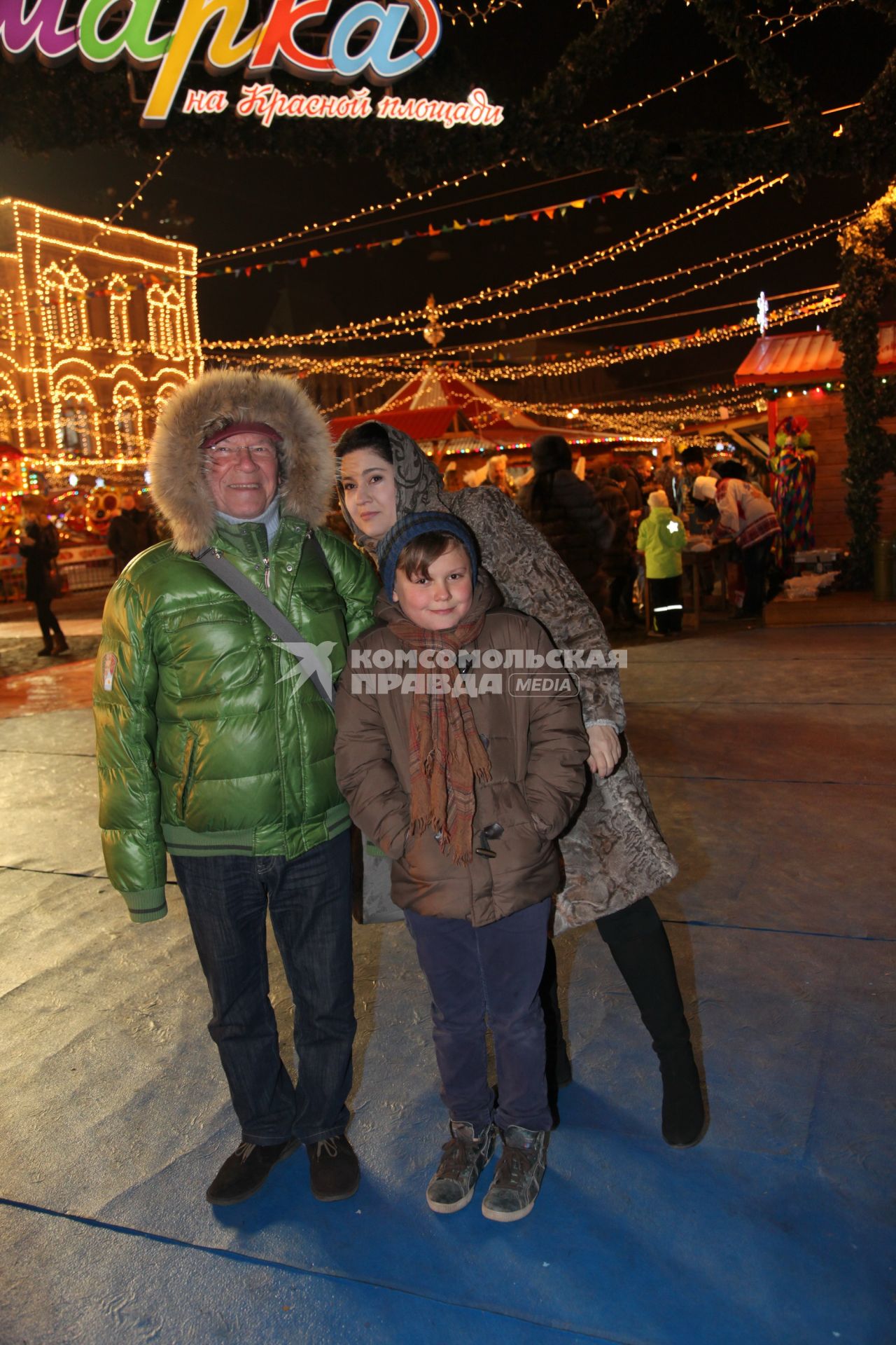 Диск 174.   актер Сергей Шакуров с женой Татьяной и сыном