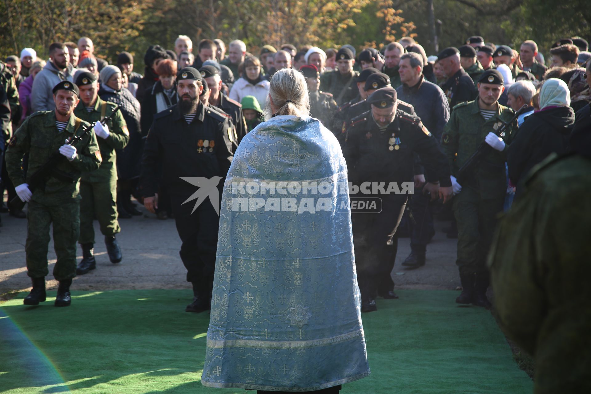 Украина, Донецк. Похороны командира батальона `Спарта` Арсена Павлова (Моторолы).