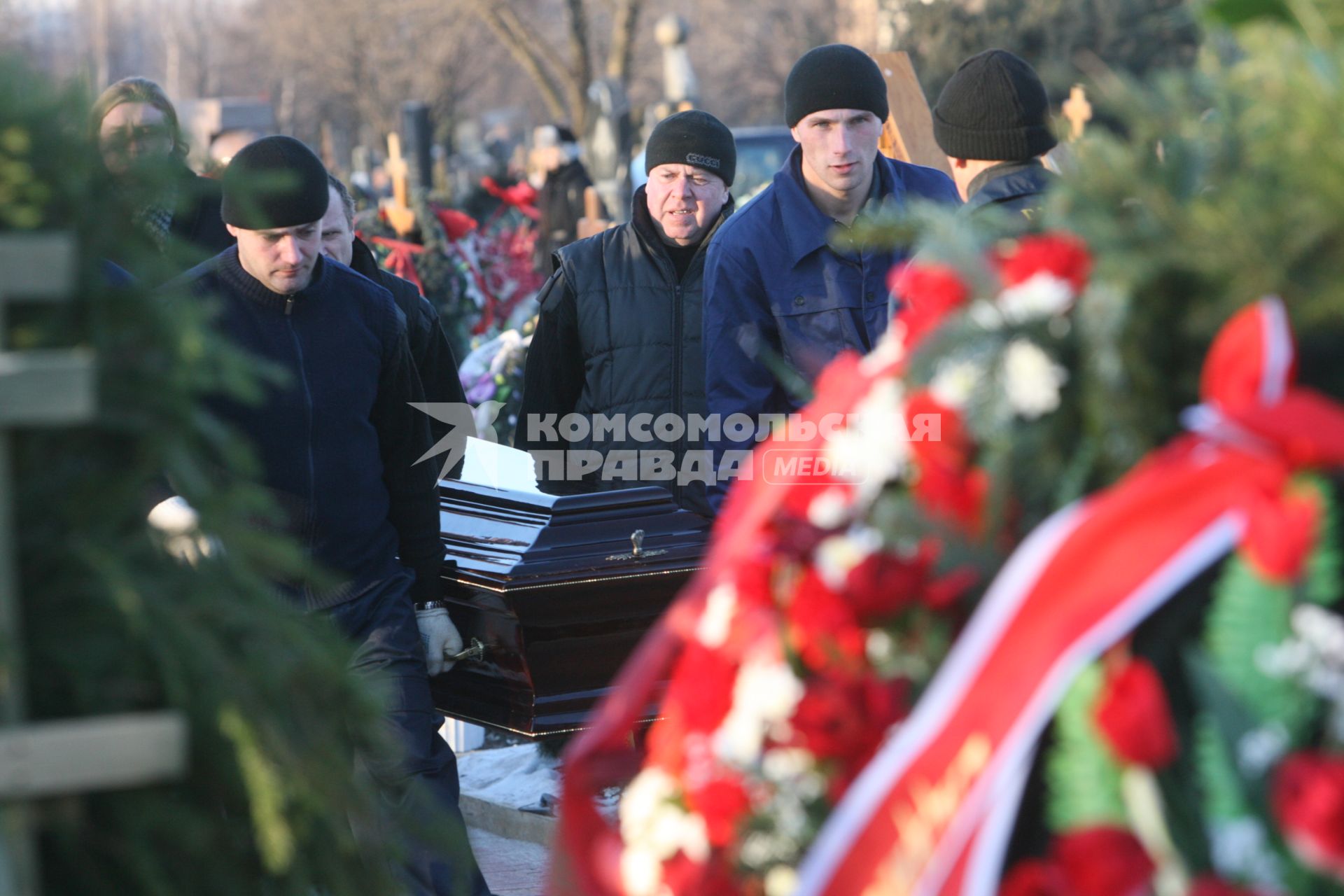 Москва. Похороны радиоведущего Геннадия Бачинского.