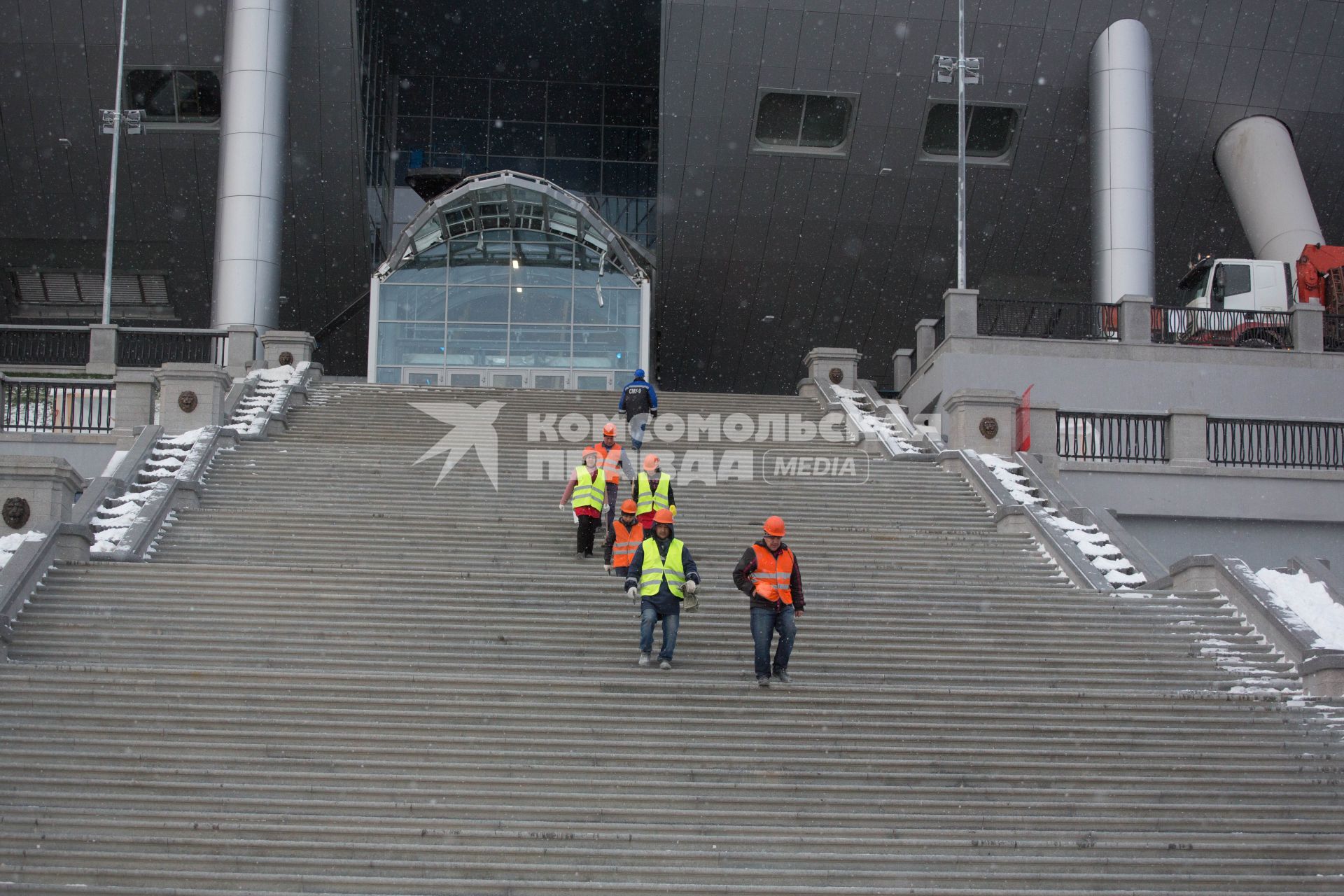 Санкт-Петербург. Строительство стадиона `Зенит-Арена` (`Крестовский`).