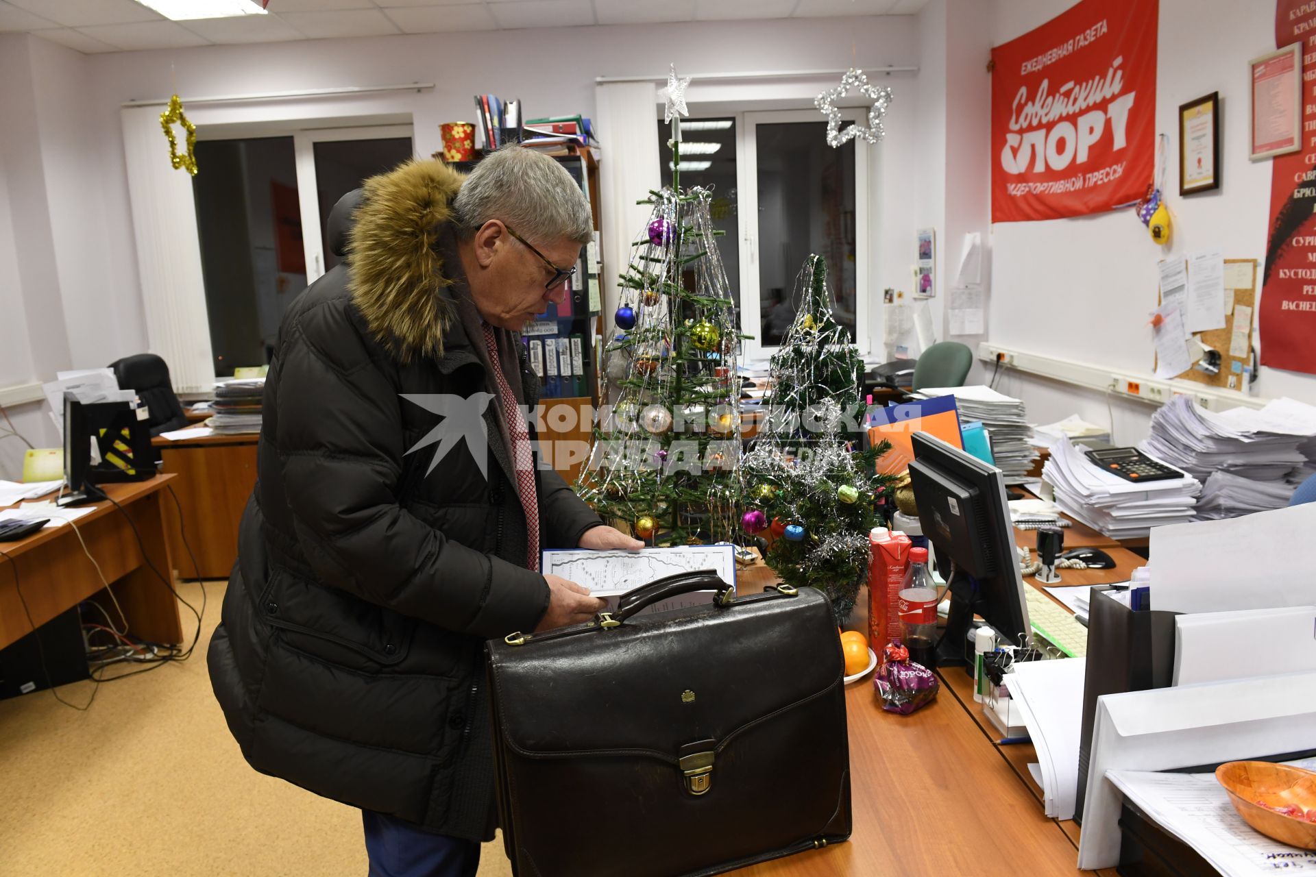 Москва. Главный редактор `Комсомольской правды` Владимир Сунгоркин.