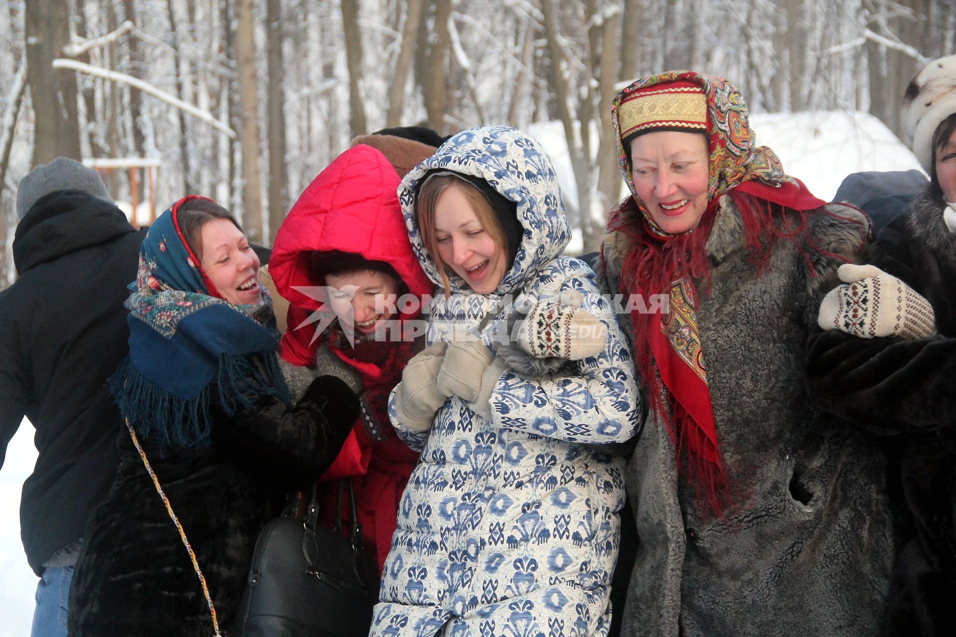 Нижний Новгород. В музее под открытым небом `Щелоковский хутор`прошел этнографический интерактивный праздник `Святки`.