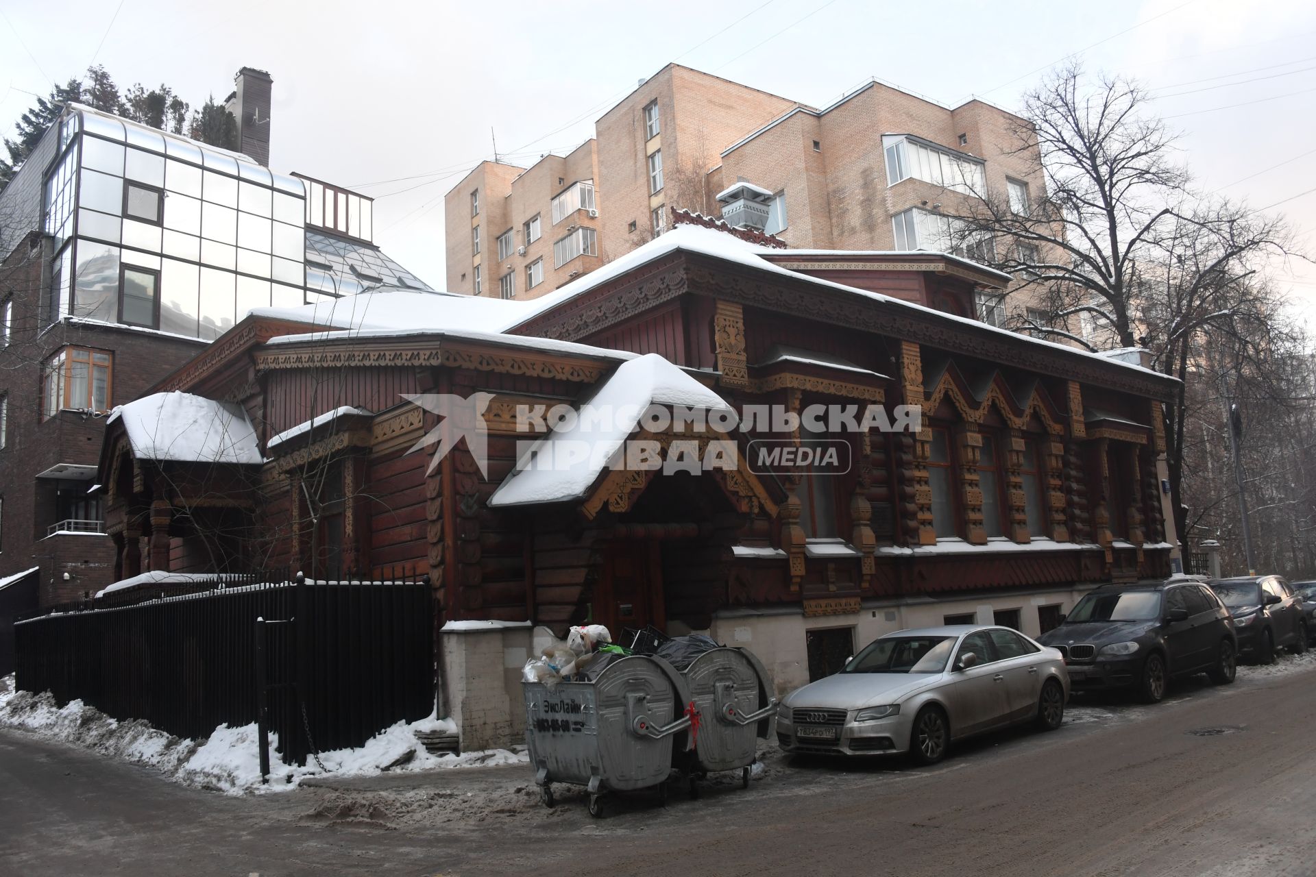 Москва. Фасад  Дома Пороховщикова в Староконюшенном переулке.