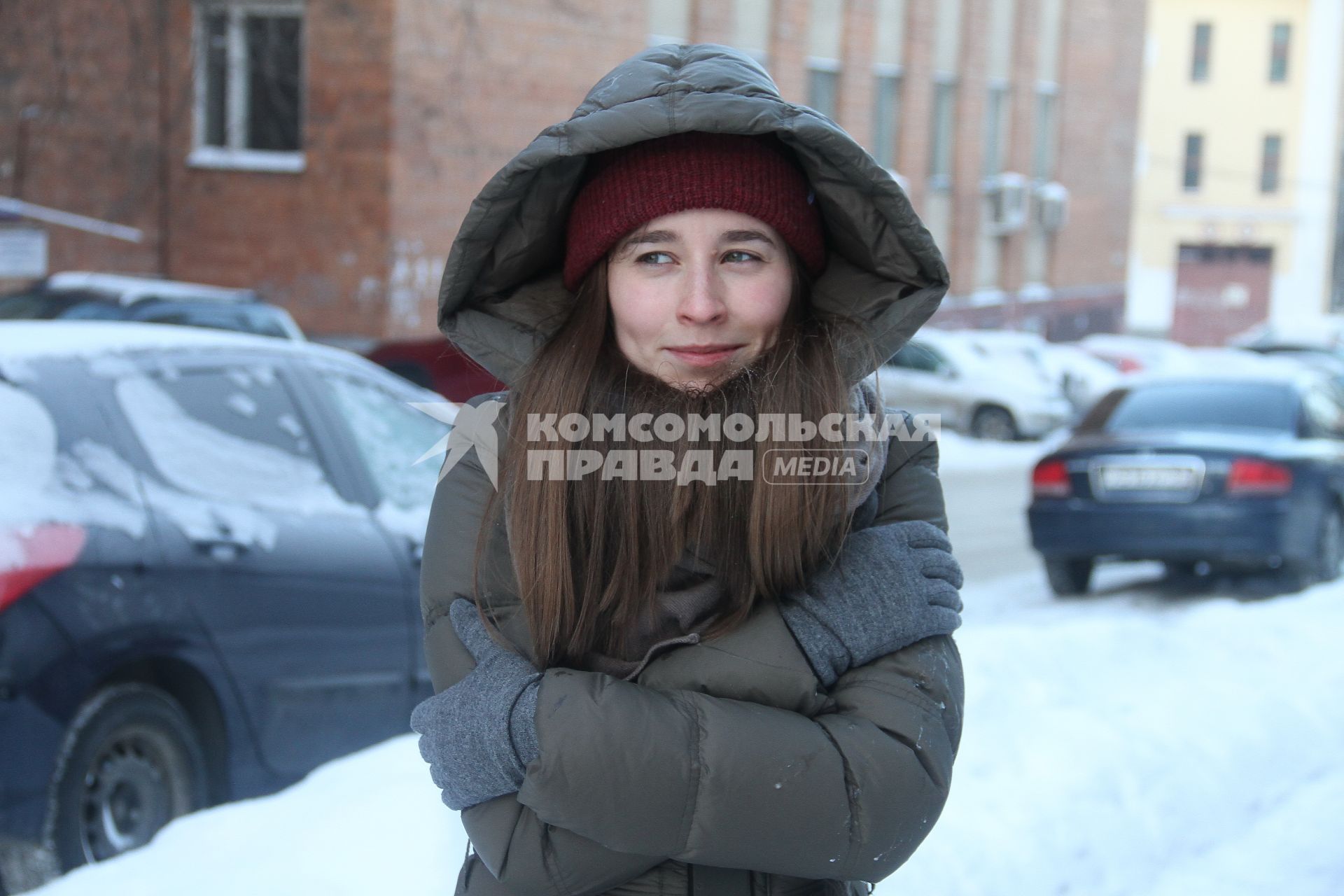 Нижний Новгород. Девушка  во время сильного мороза.