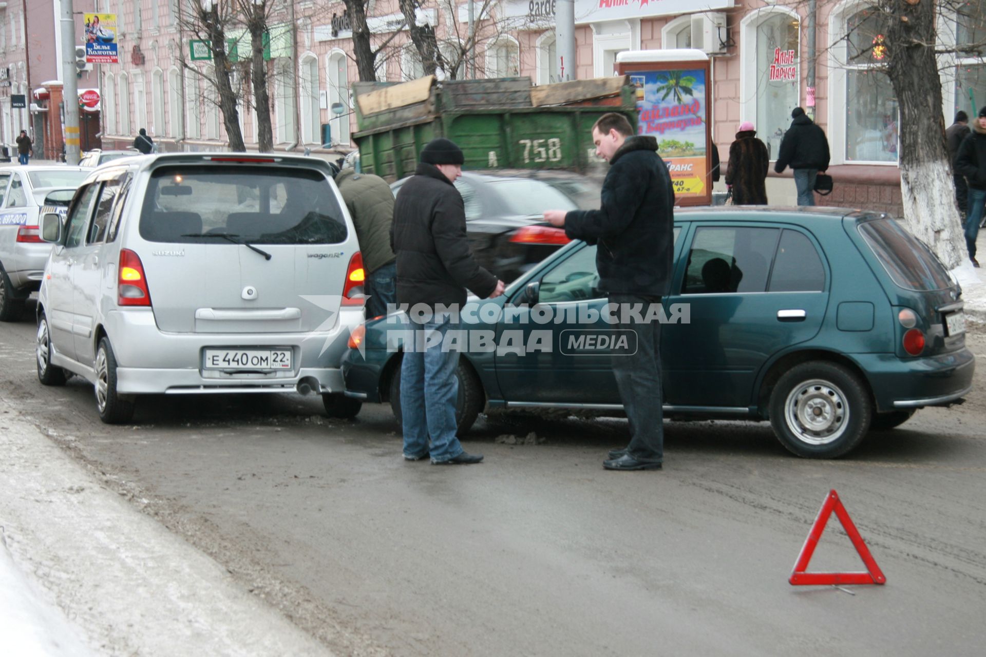 Барнаул. Автомобили, пострадавшие в результате ДТП.