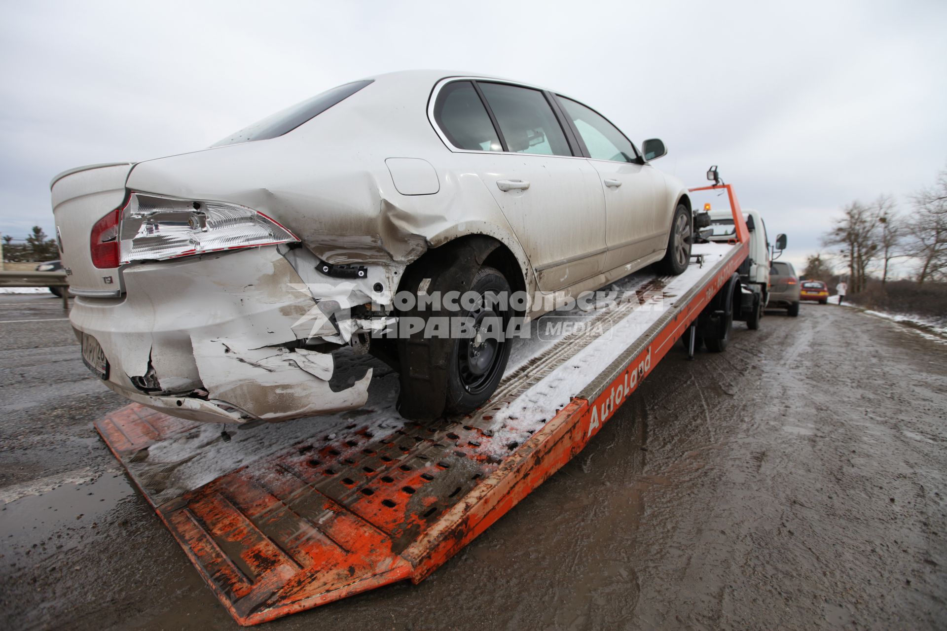 Ставрополь.  Эвакуация автомобиля, пострадавшего в результате ДТП.