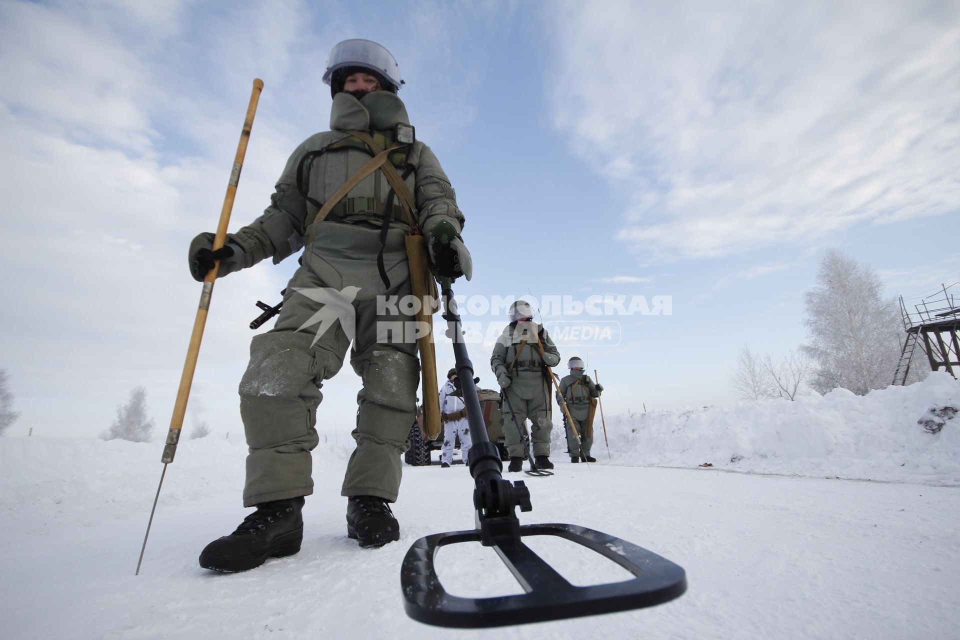 Башкирия. Сапер  инженерных  войск на военном полигоне Алкино-2 во время специальных учений ко Дню инженерных войск.