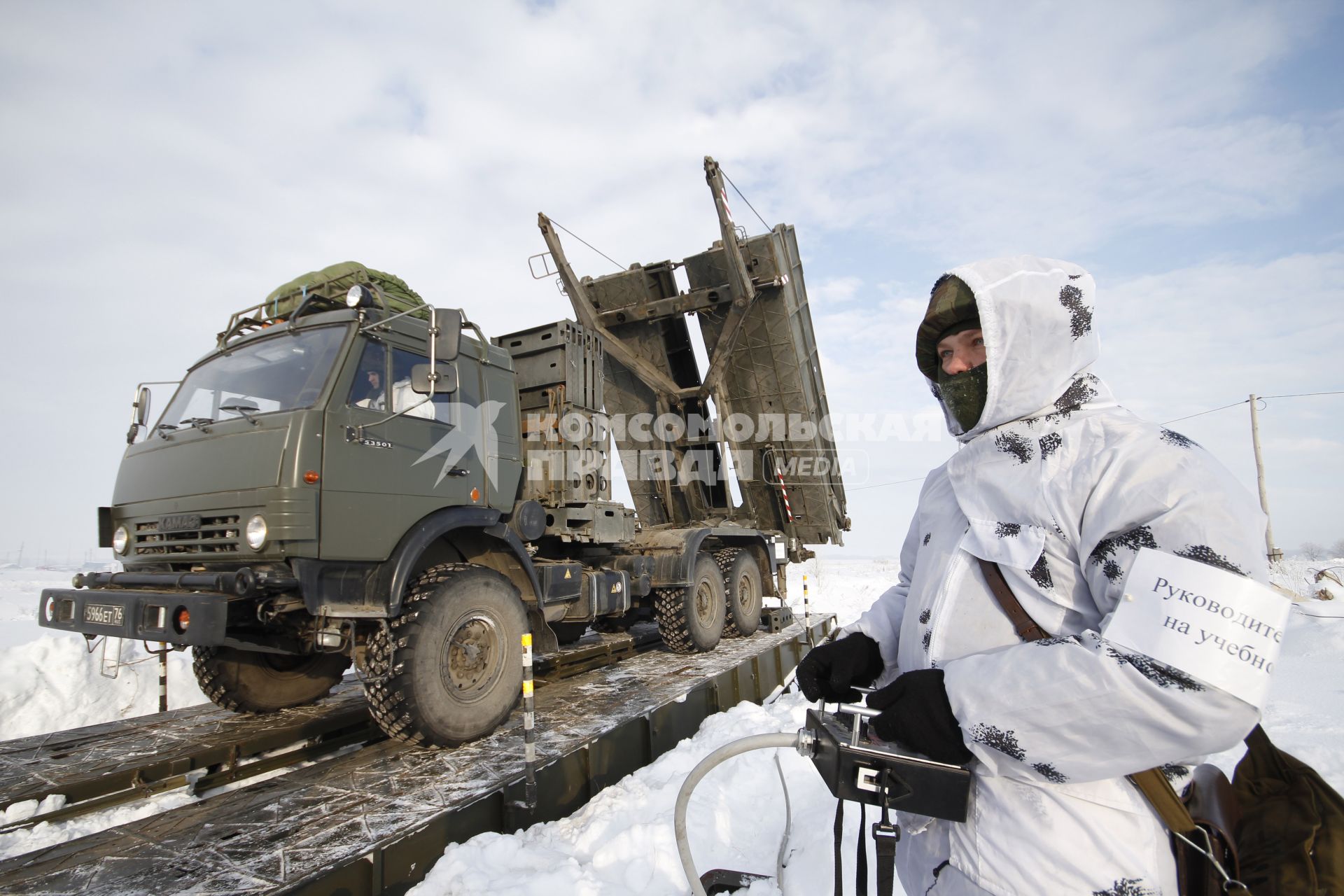 Башкирия. Военнослужащие инженерных  войск на военном полигоне Алкино-2 во время специальных учений ко Дню инженерных войск.