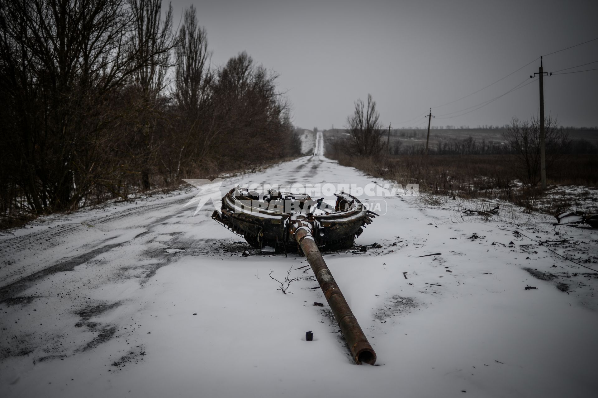 Украина, Донецкая область. Дорога к селу Коминтерново - передовой край обороны ДНР.