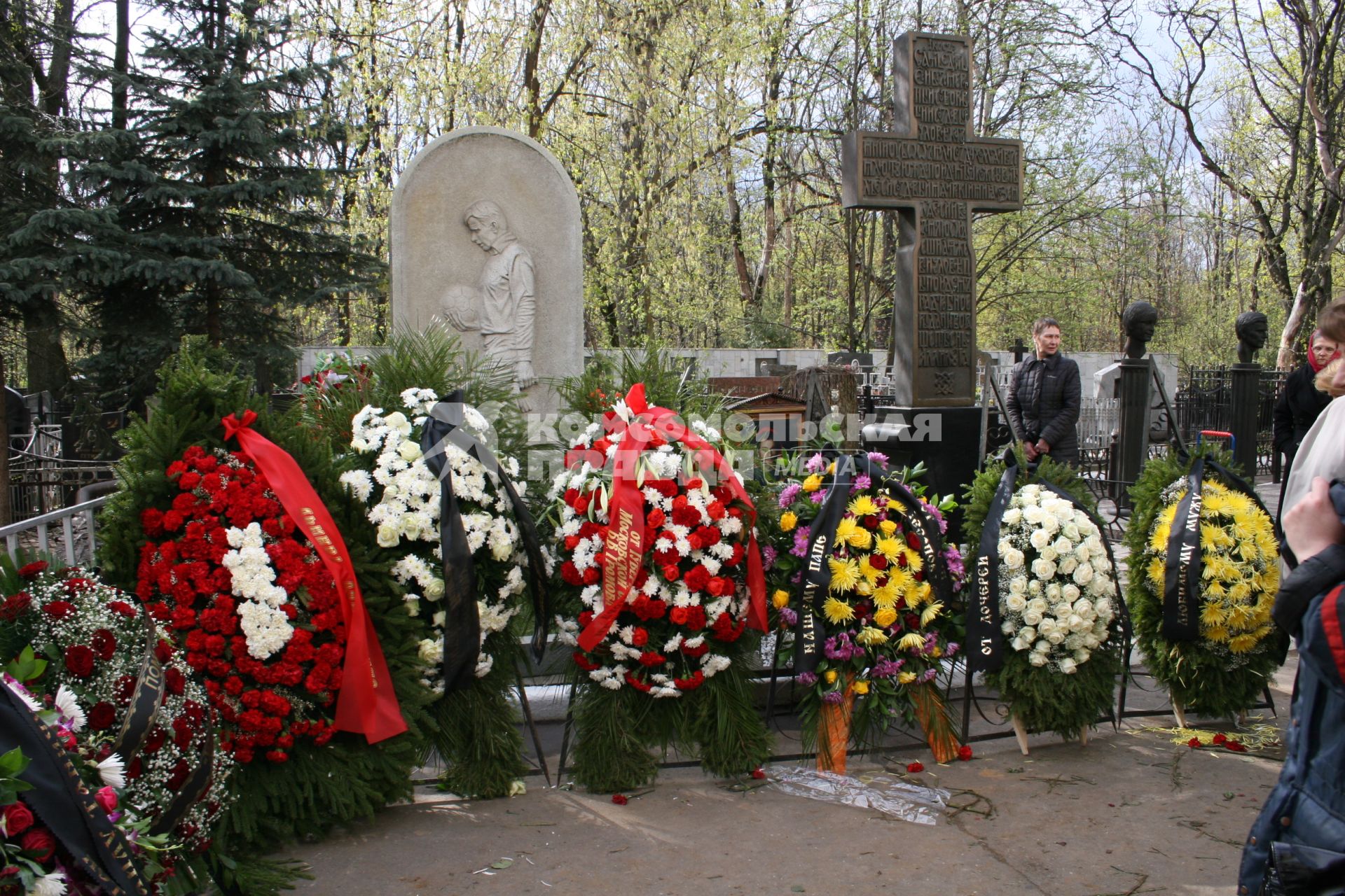 Диск193. Похороны поэта Михаила Танича. 19.04.2008. На снимке: Ваганьковское кладбище