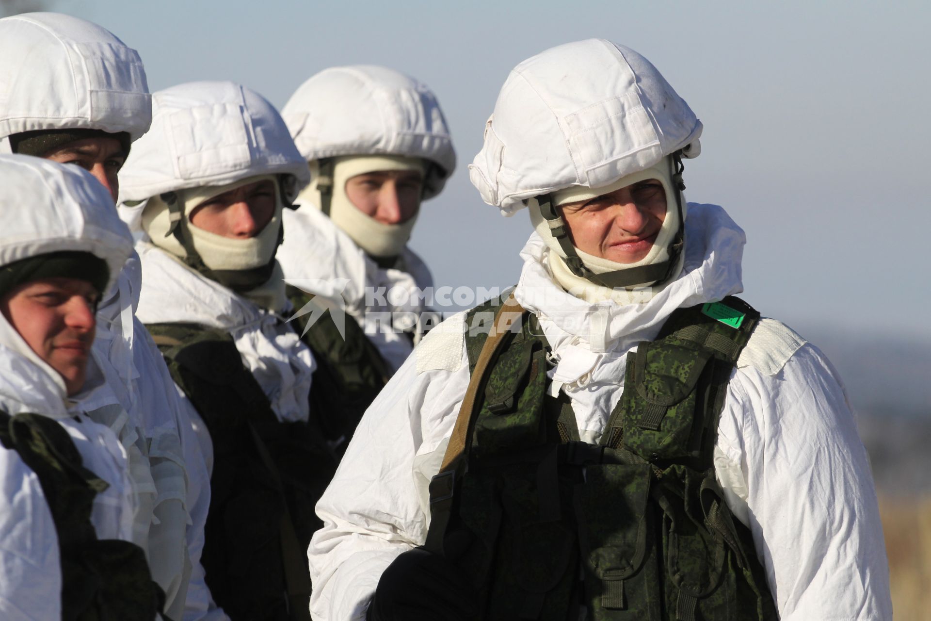 Иркутск. Военнослужащие РВСН  во время учений.