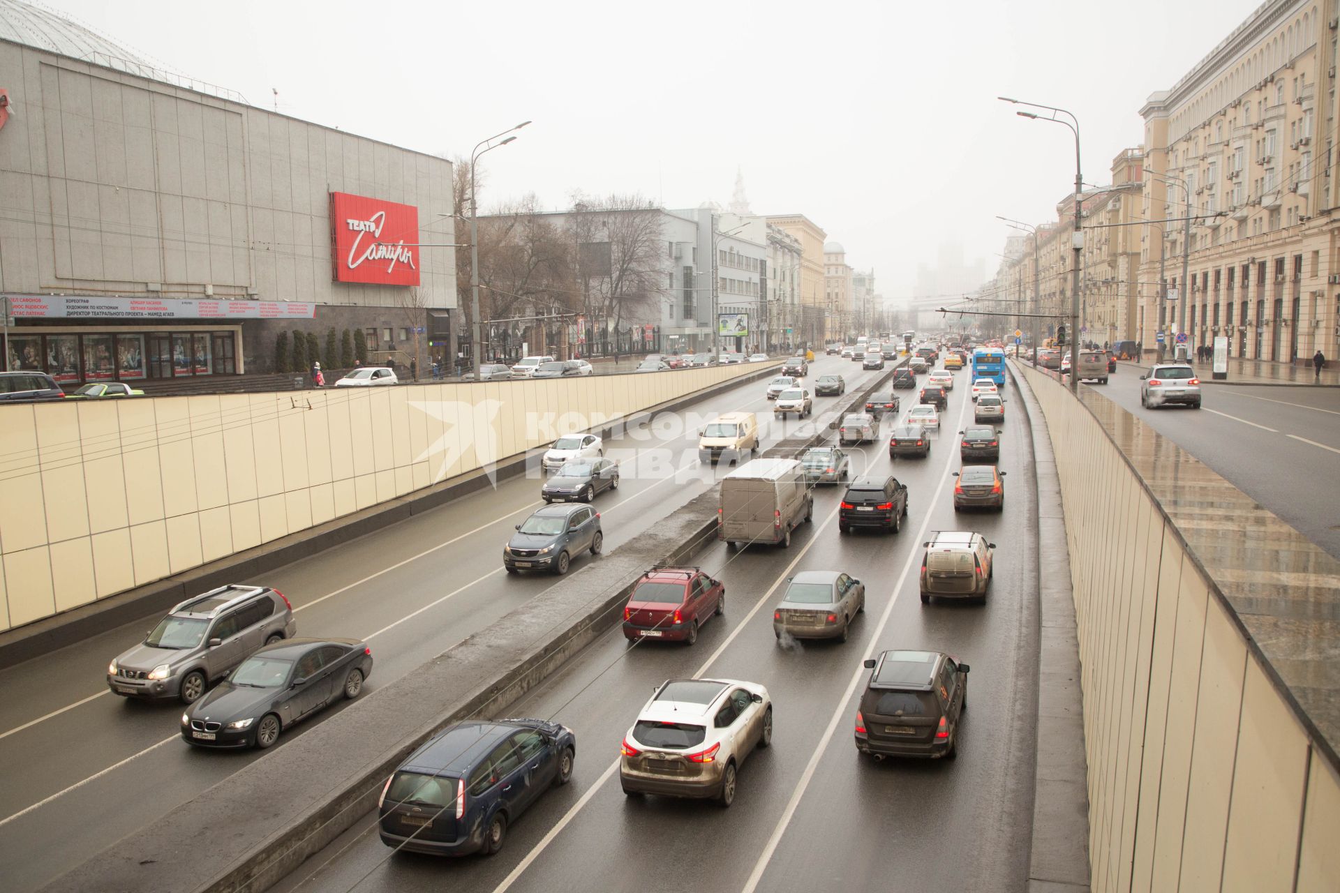 Москва. Въезд в Маяковский тоннель на садовом кольце.