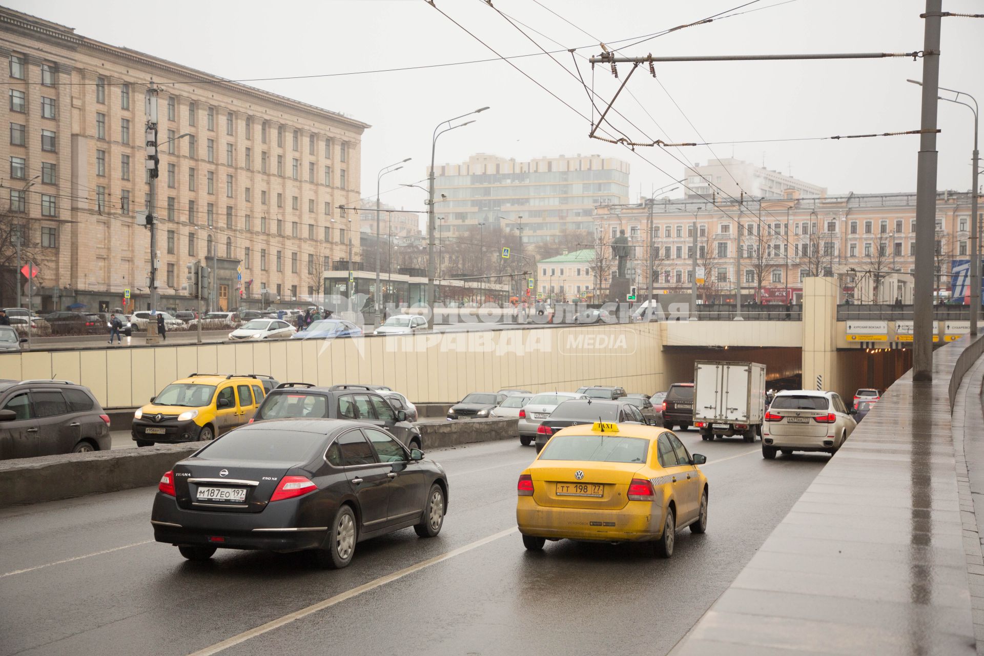 Москва. Въезд в Маяковский тоннель на садовом кольце.