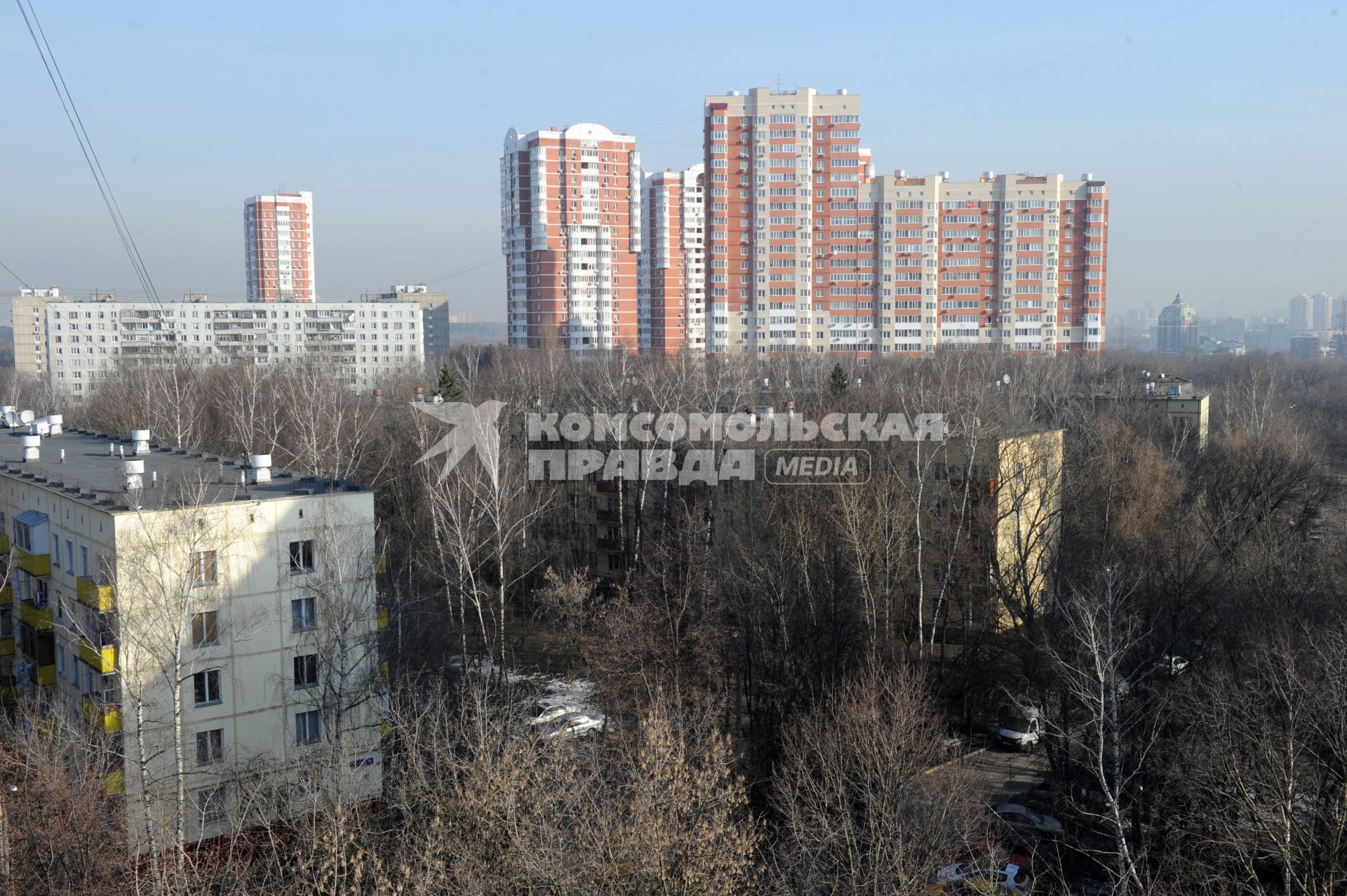 Москва.   Жилые дома в районе Матвеевское.