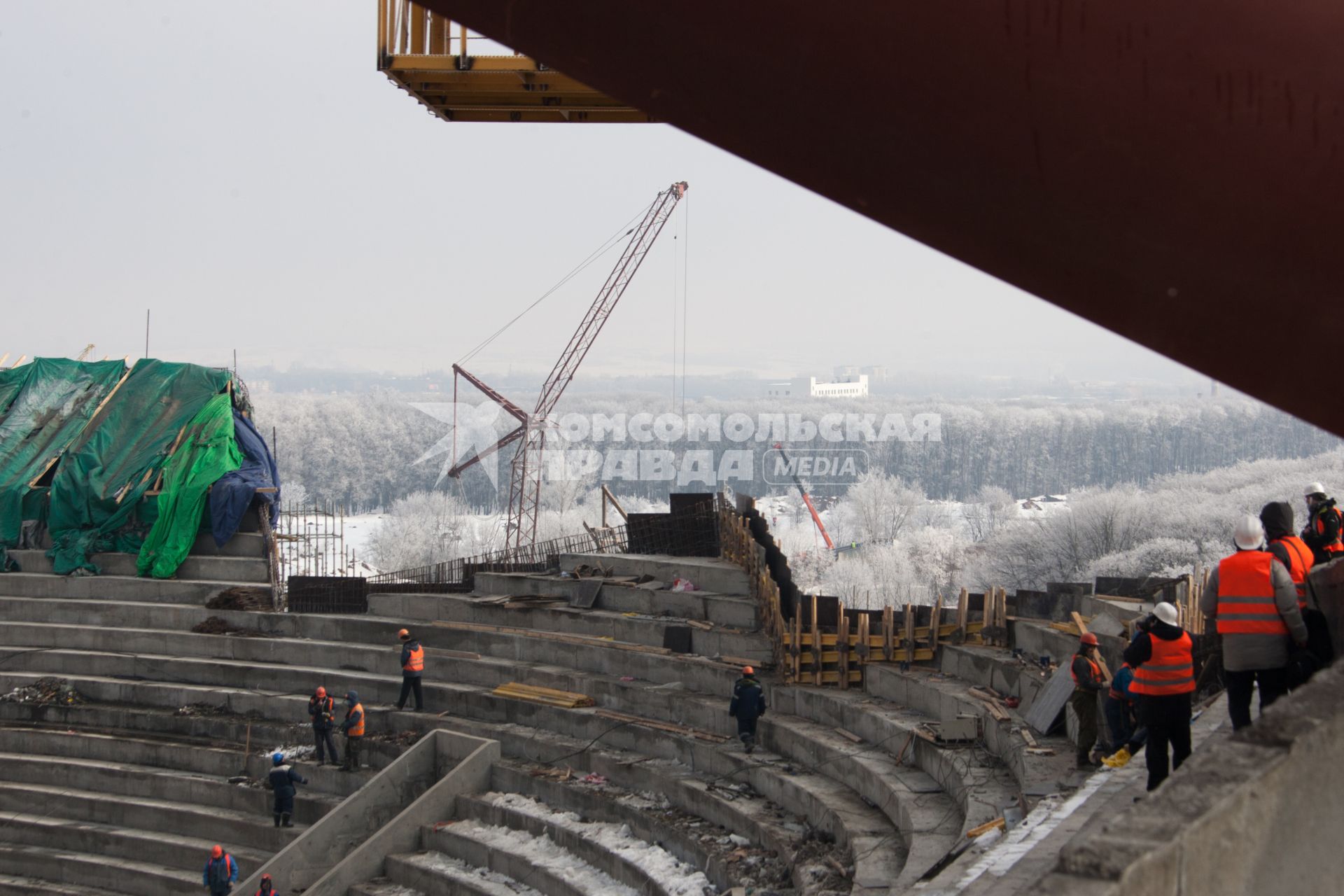 Самара. Строительство футбольного стадиона `Самара Арена`  к чемпионату мира по футболу 2018.