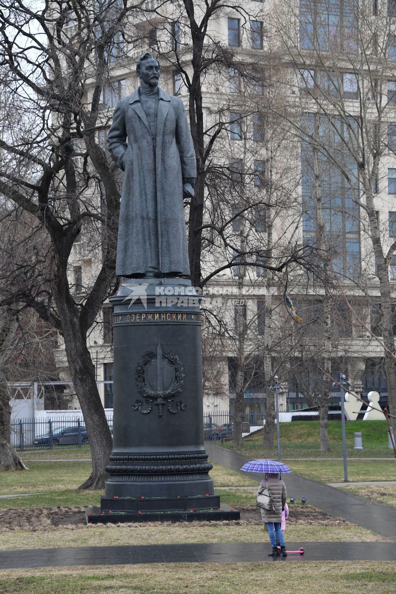 Москва. Памятник Феликсу Дзержинскому в парке `Музеон`