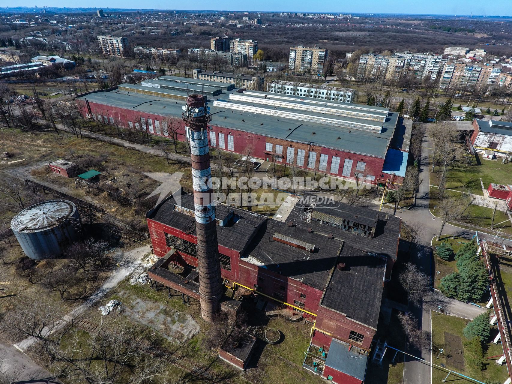 Украина, Донецкая область, Ясиноватое. Вид сверху на цеха   Машиностроительного завода.