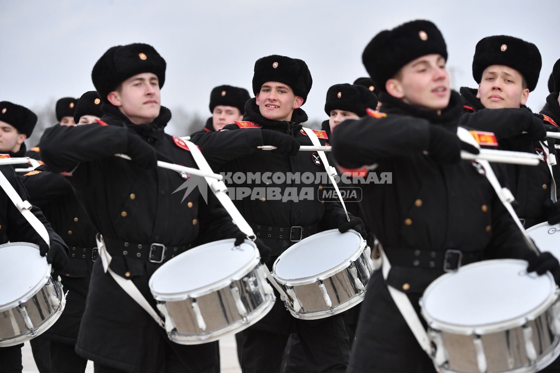 Московская область, Алабино. Участники пеших колонн парадного расчета войск перед репетицией военного парада, посвященного  72-й годовщине Победы в Великой Отечественной войне.