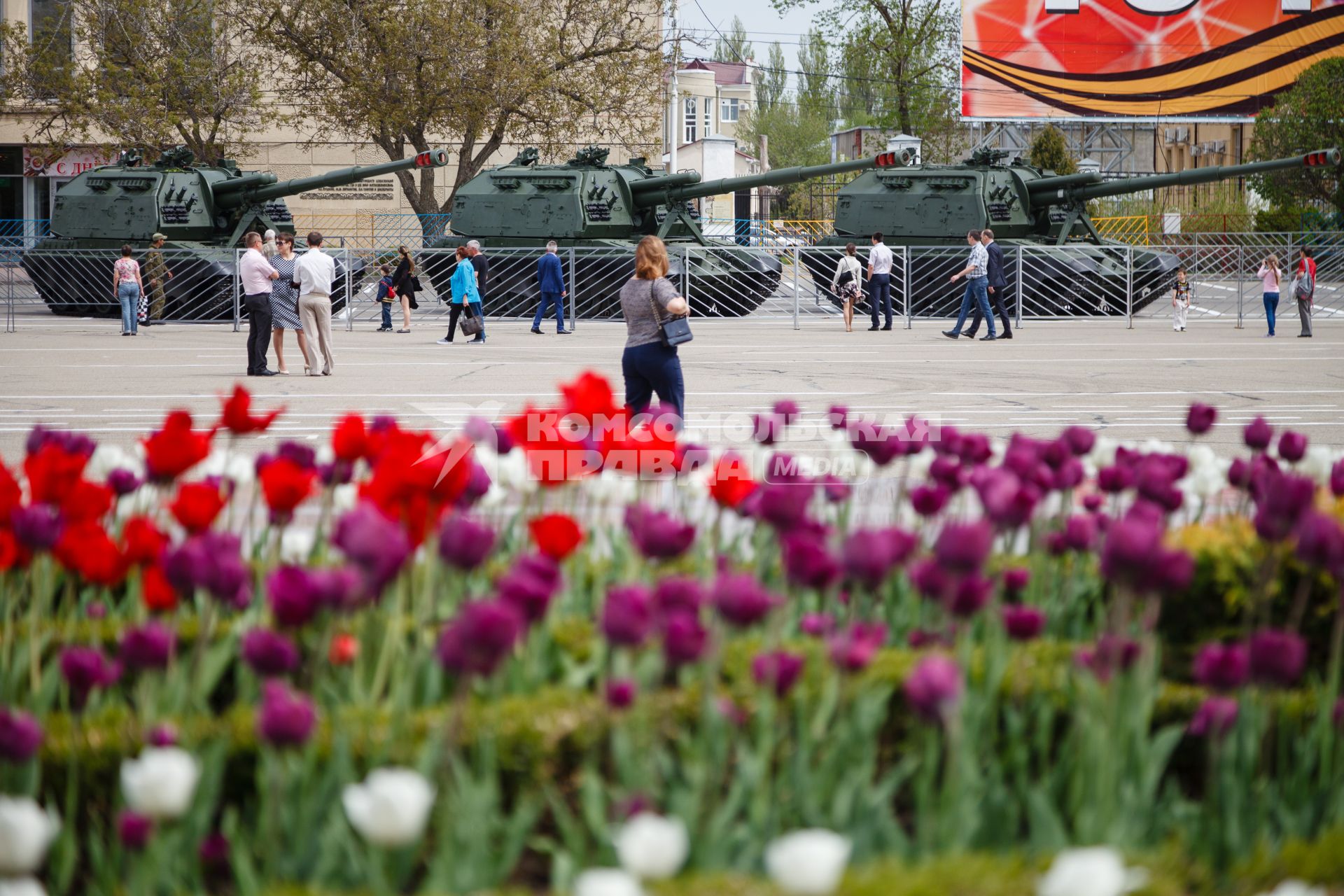 Ставрополь. Самоходная  гаубица `Мста-С`  на площади  Ленина в рамках проведения репетиции Парада Победы.